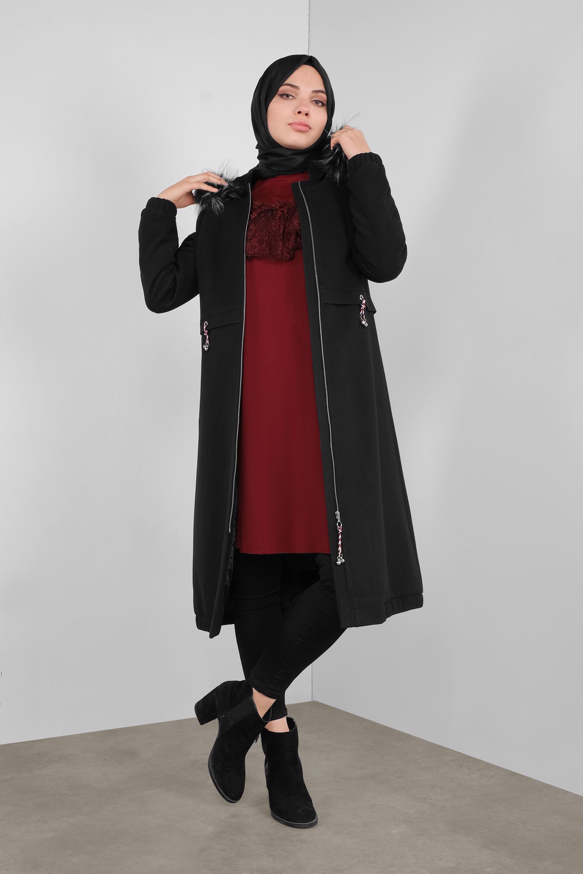 Tesettür giyim SİYAH KAPÜŞONU KÜRKLÜ KABAN 90115  
