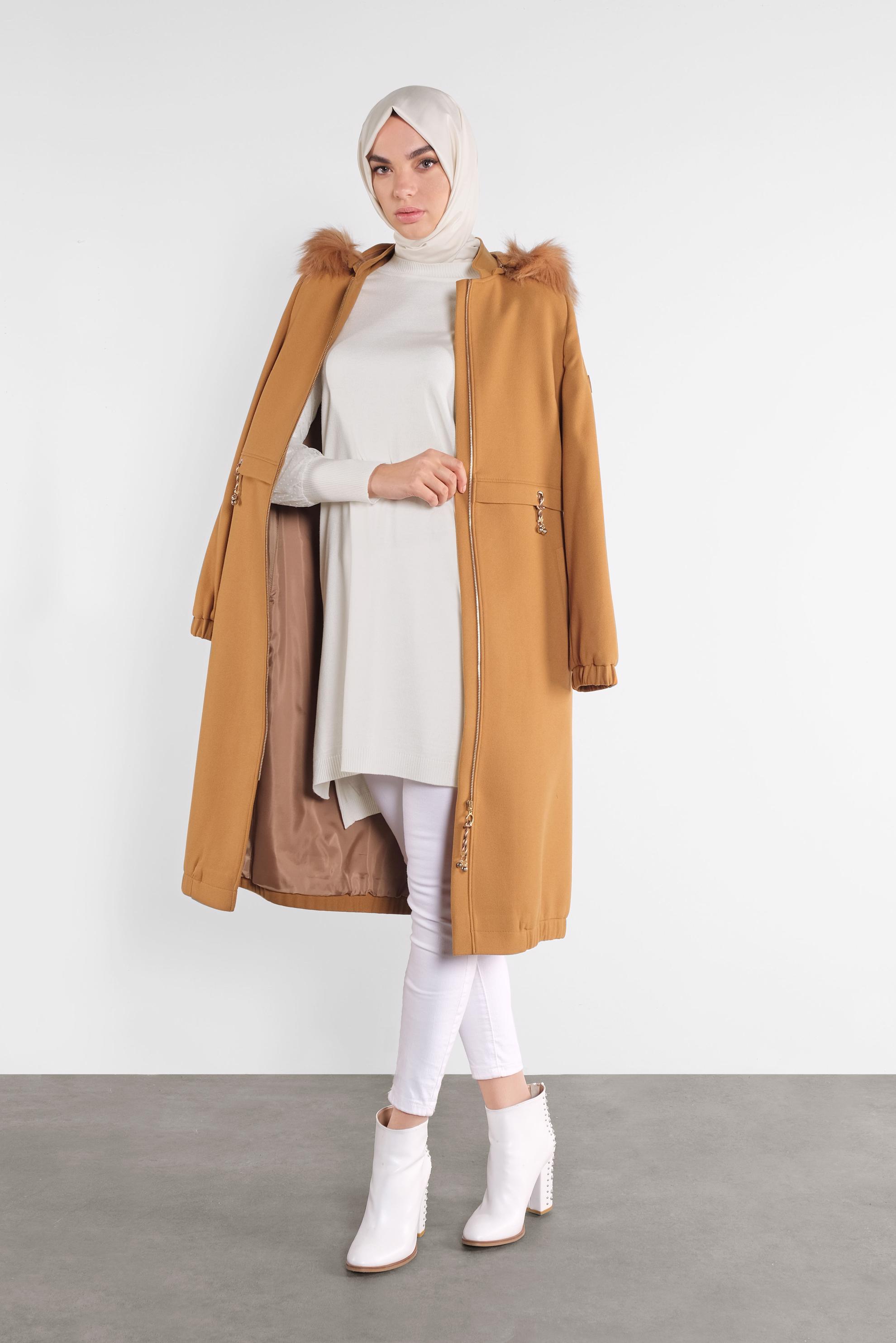 Tesettür giyim SARI KAPÜŞONU KÜRKLÜ KABAN 90115  