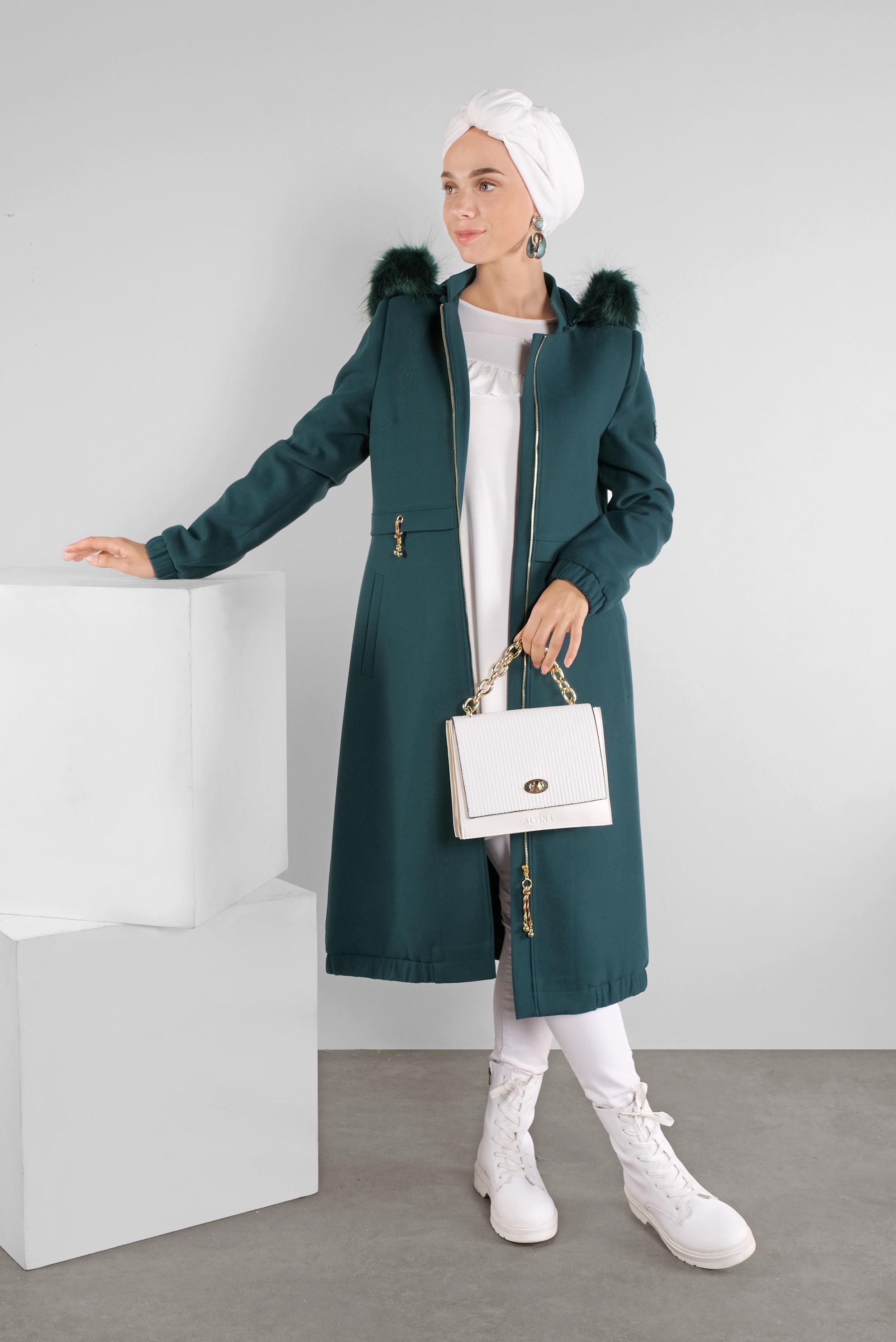 Tesettür giyim MAVİ KAPÜŞONU KÜRKLÜ KABAN 90115  