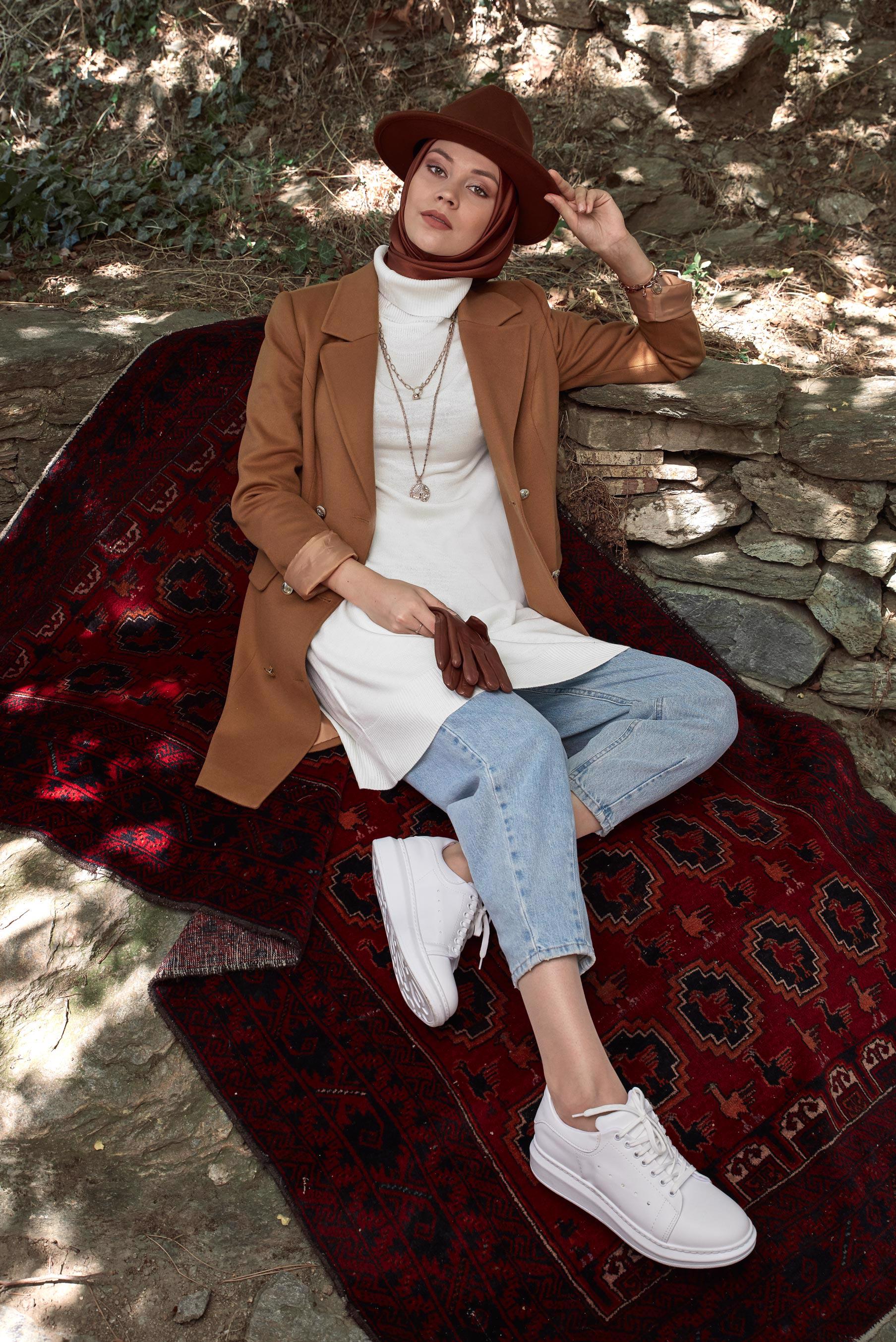 Tesettür giyim TABA KLASİK DÜĞMELİ KABAN 90119