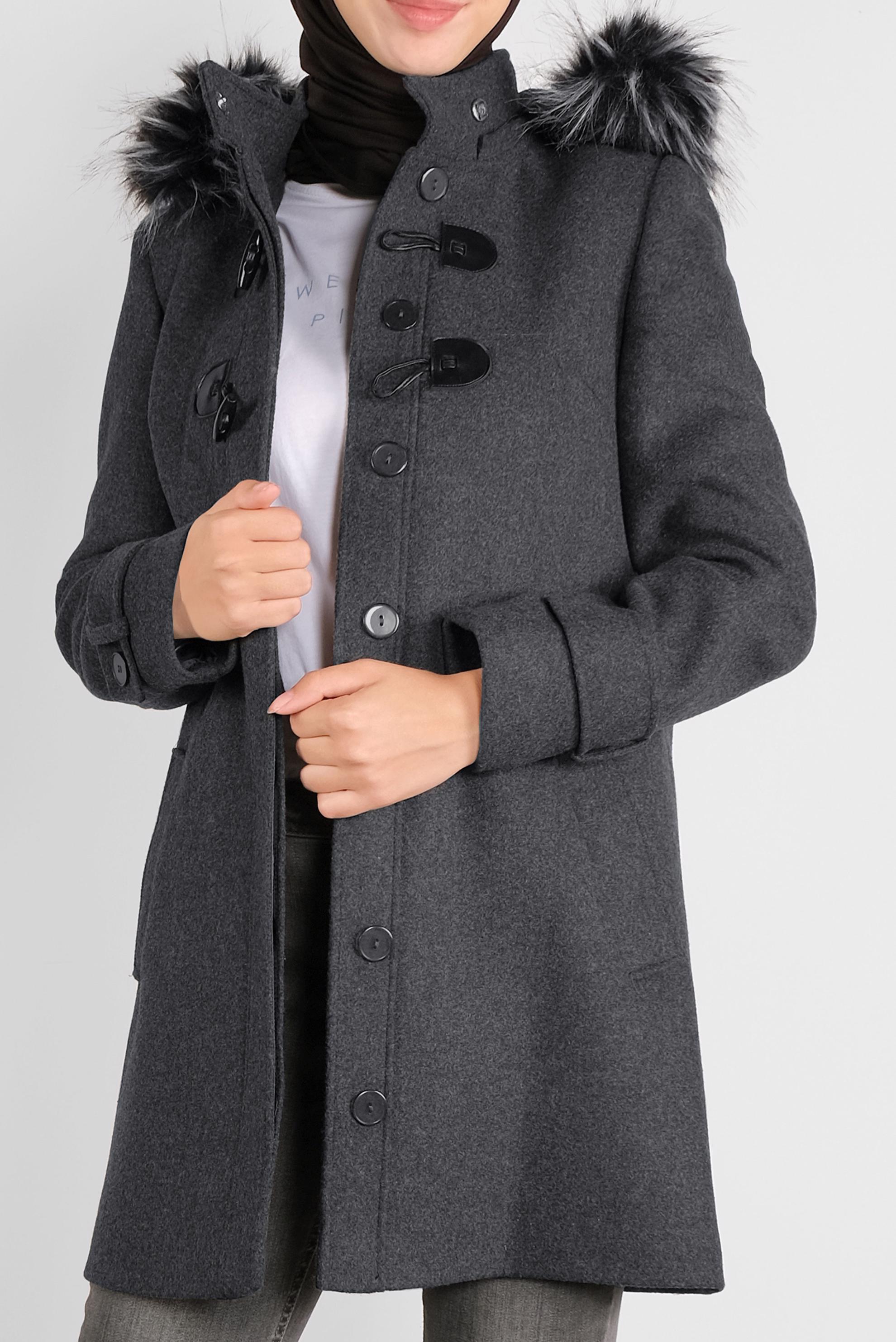 Tesettür giyim GRİ KÜRKLÜ KAPÜŞONLU KAŞE KABAN 90129