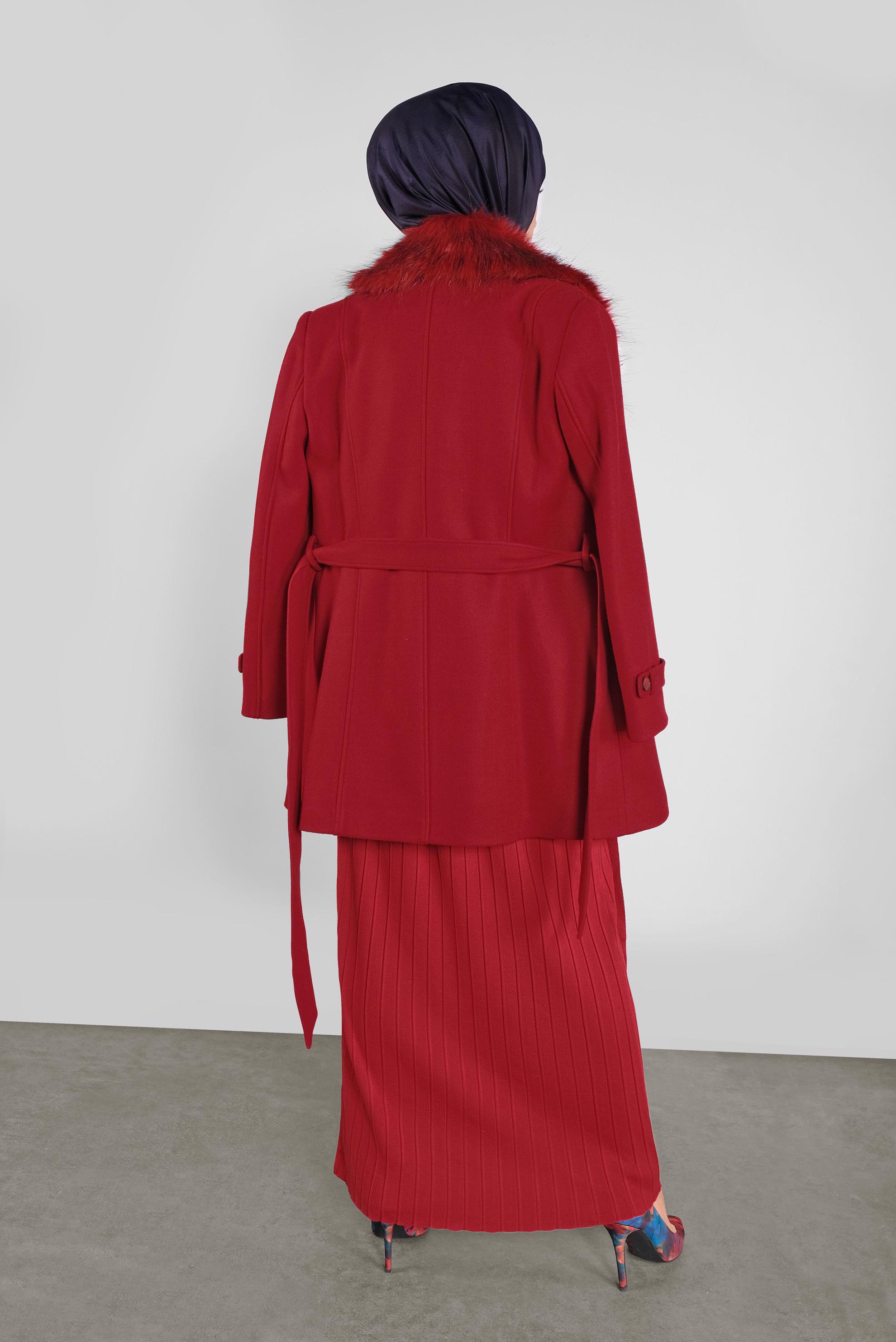 Tesettür giyim KIRMIZI KÜRKLÜ KAŞE KABAN 90130 