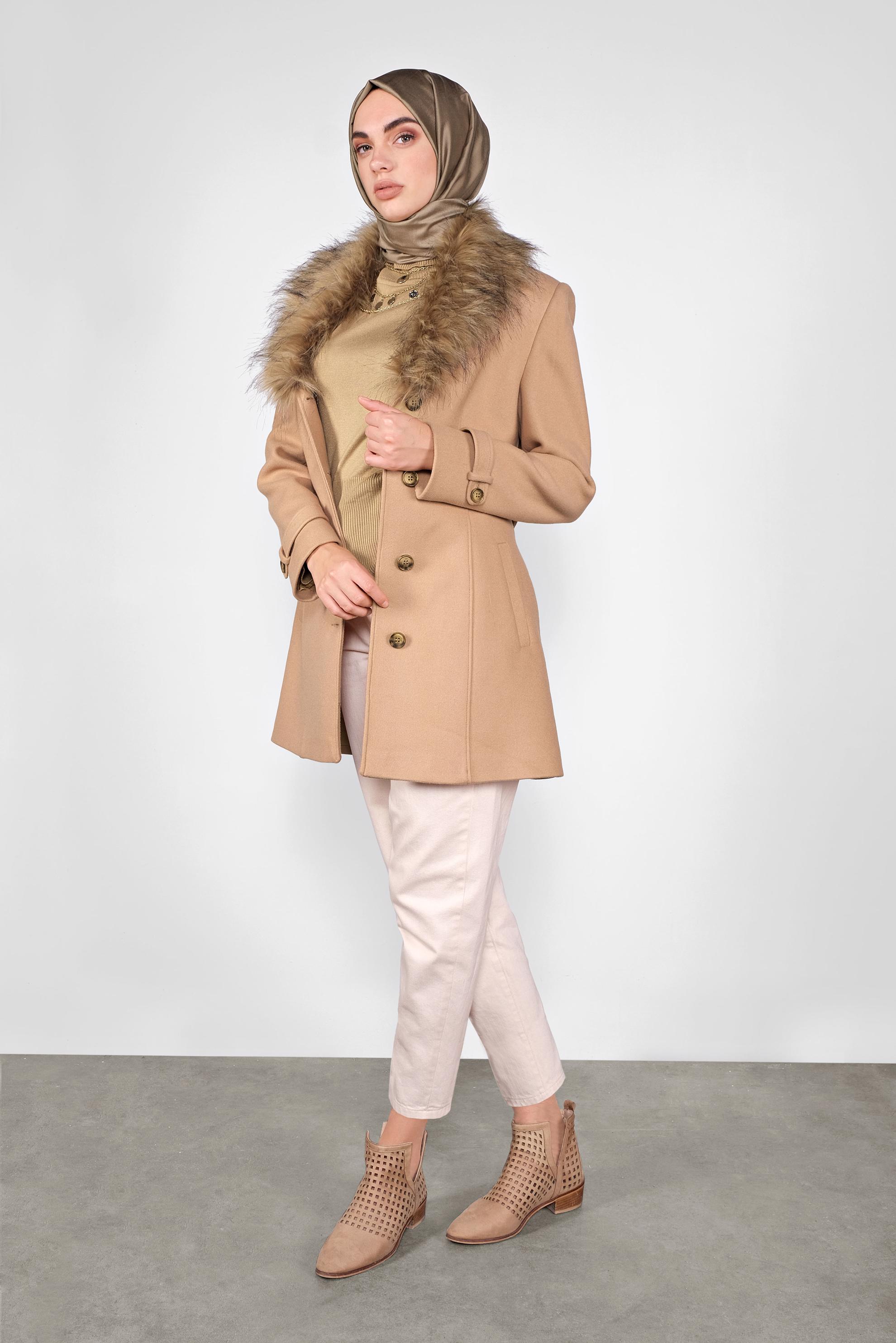 Vêtements hijab BRUN CABAN EN LAINE À COL EN EFFET FOURRURE 90130 