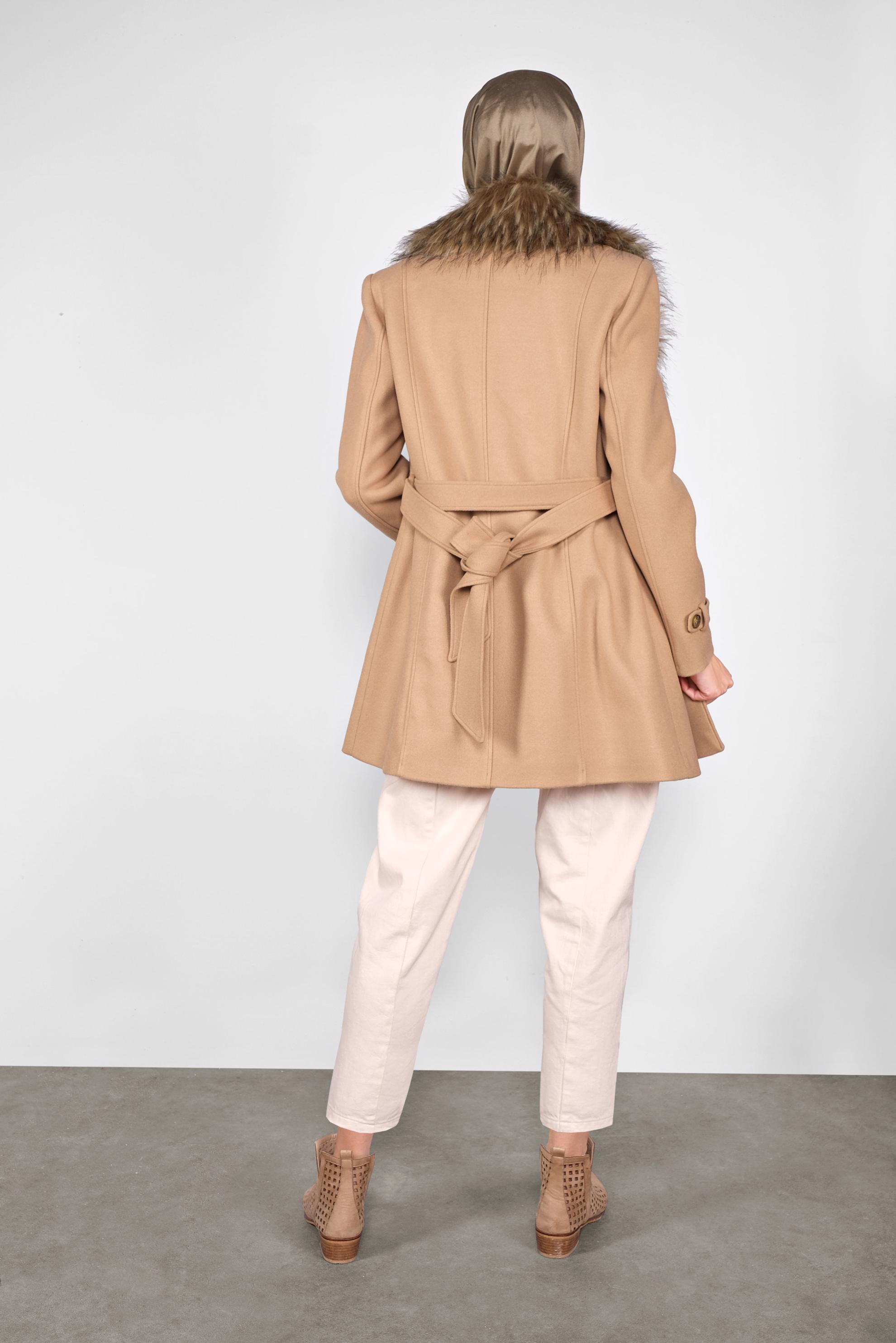 Vêtements hijab BRUN CABAN EN LAINE À COL EN EFFET FOURRURE 90130 