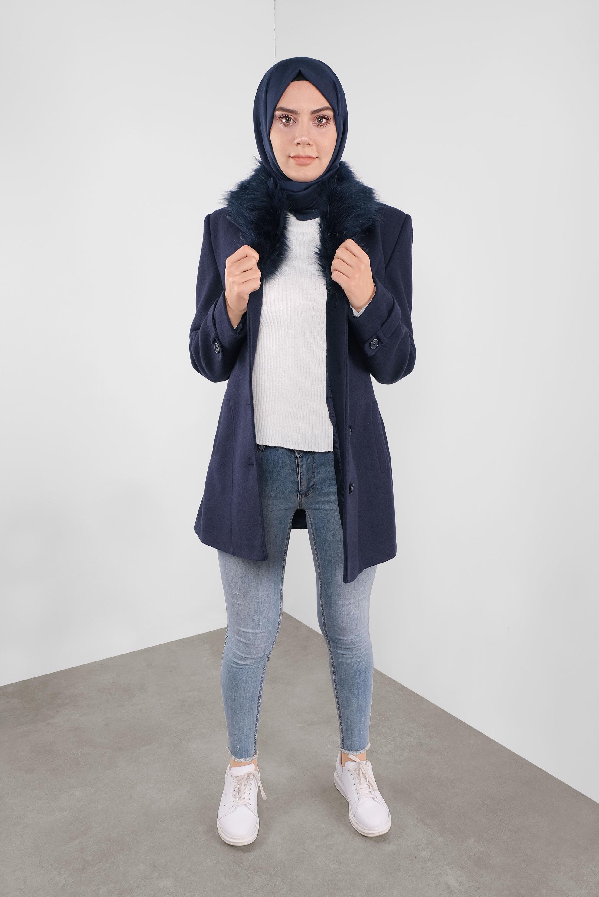 Vêtements hijab BLEU MARINE CABAN EN LAINE À COL EN EFFET FOURRURE 90130 