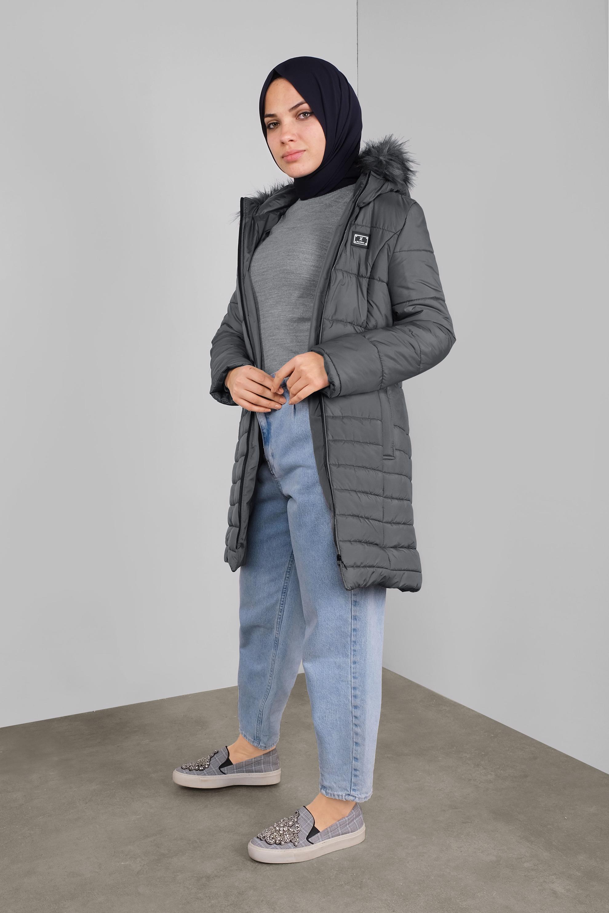 Tesettür giyim GRİ KAPÜŞONU KÜRKLÜ ŞİŞME KABAN 90132 