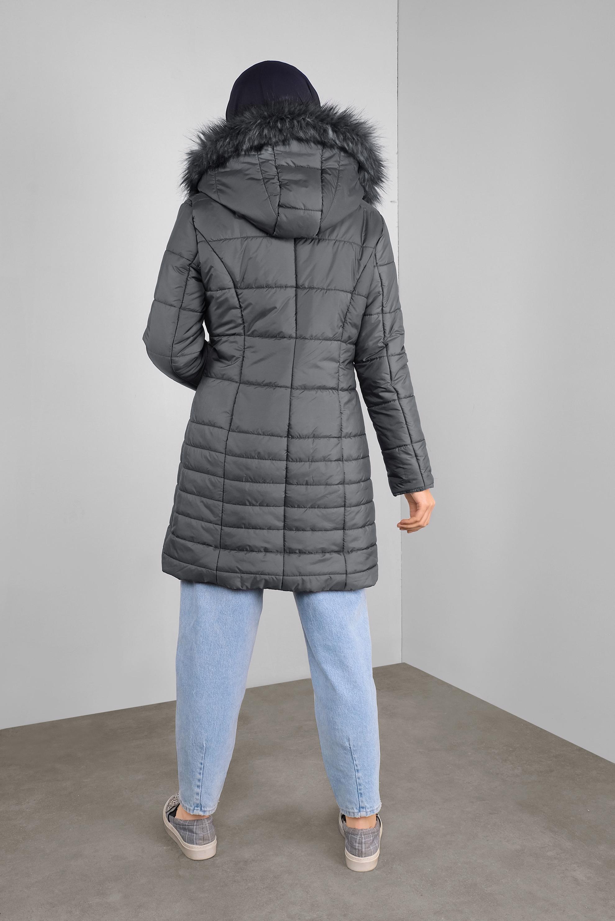 Tesettür giyim GRİ KAPÜŞONU KÜRKLÜ ŞİŞME KABAN 90132 