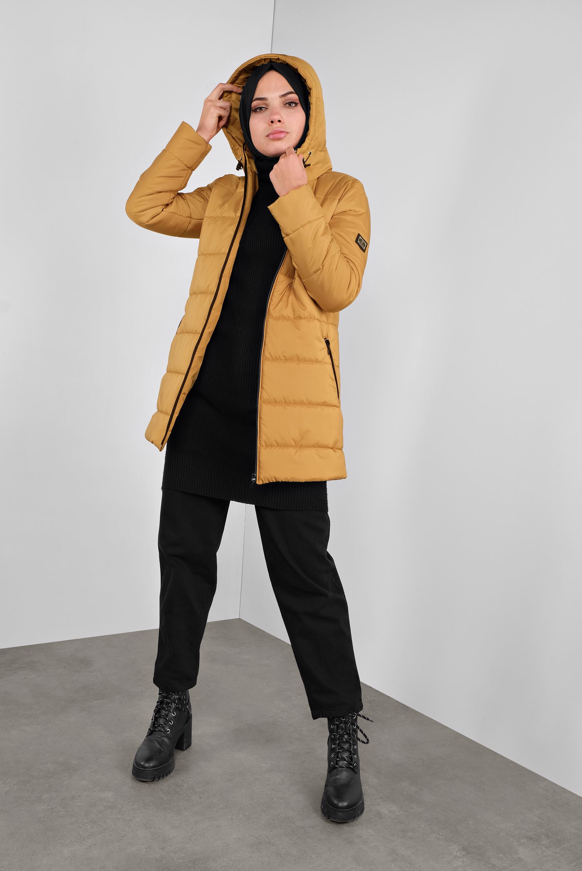 Tesettür giyim SARI KAPÜŞONLU ŞİŞME KABAN 90134