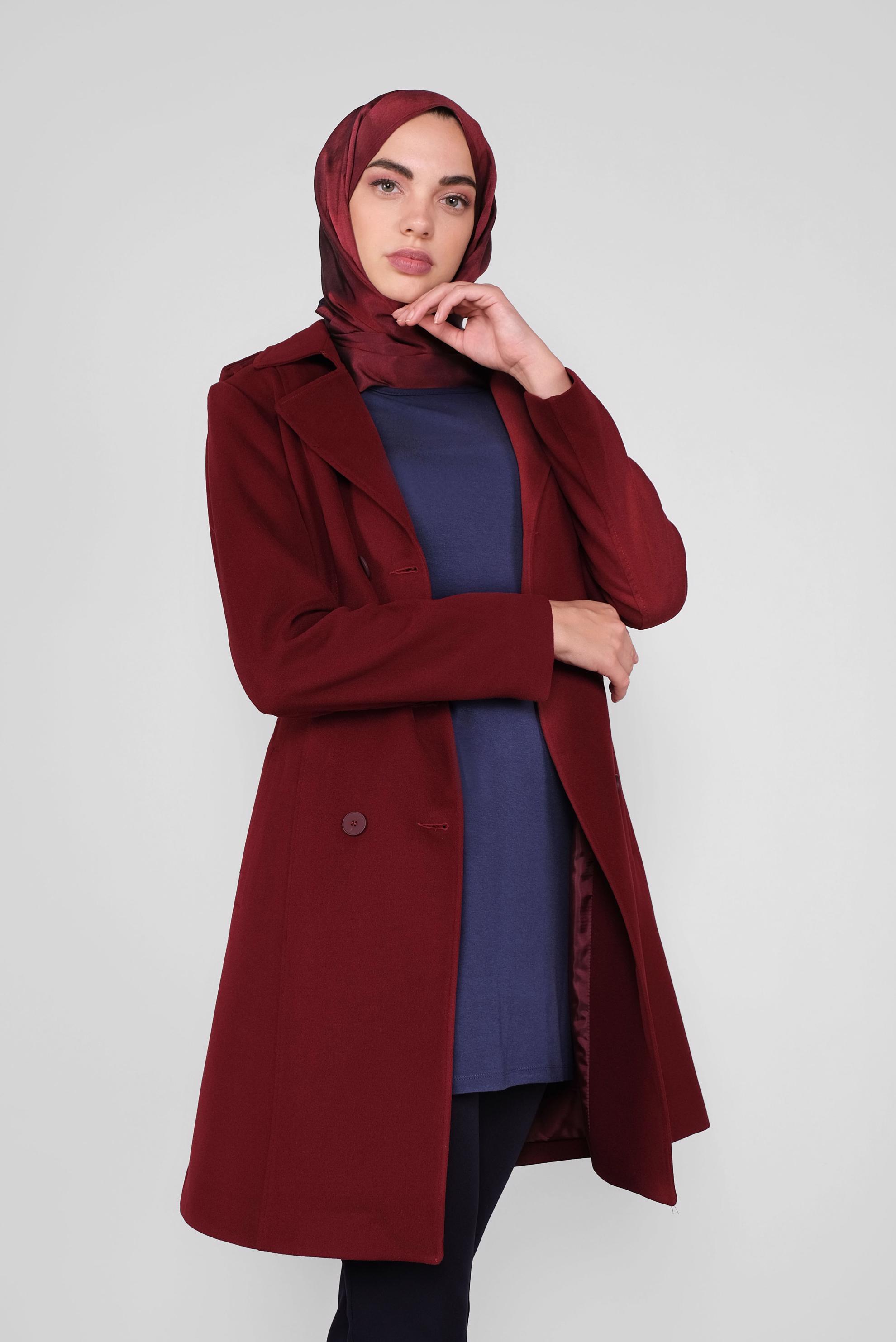 Tesettür giyim BORDO DÜĞMELİ KLASİK KABAN 90136