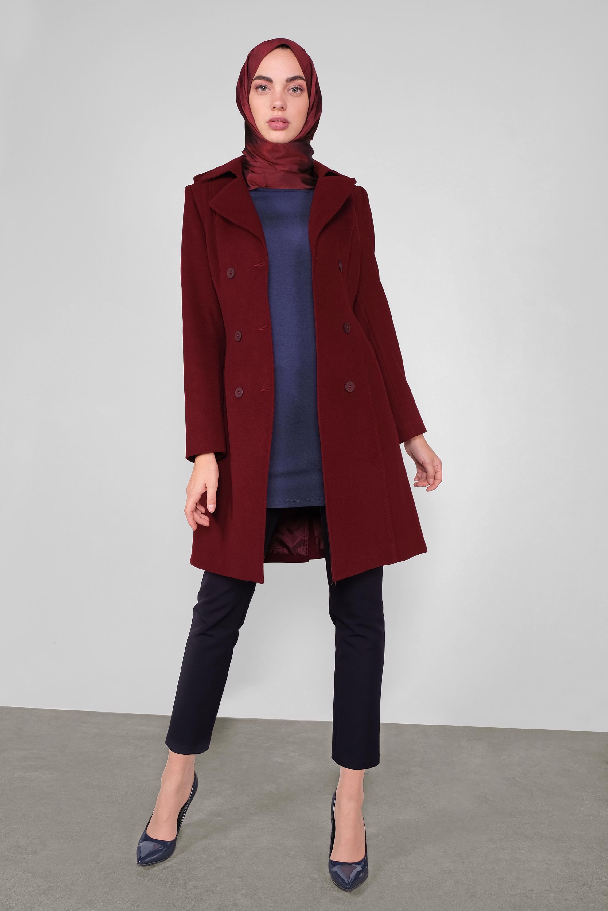 Tesettür giyim BORDO DÜĞMELİ KLASİK KABAN 90136