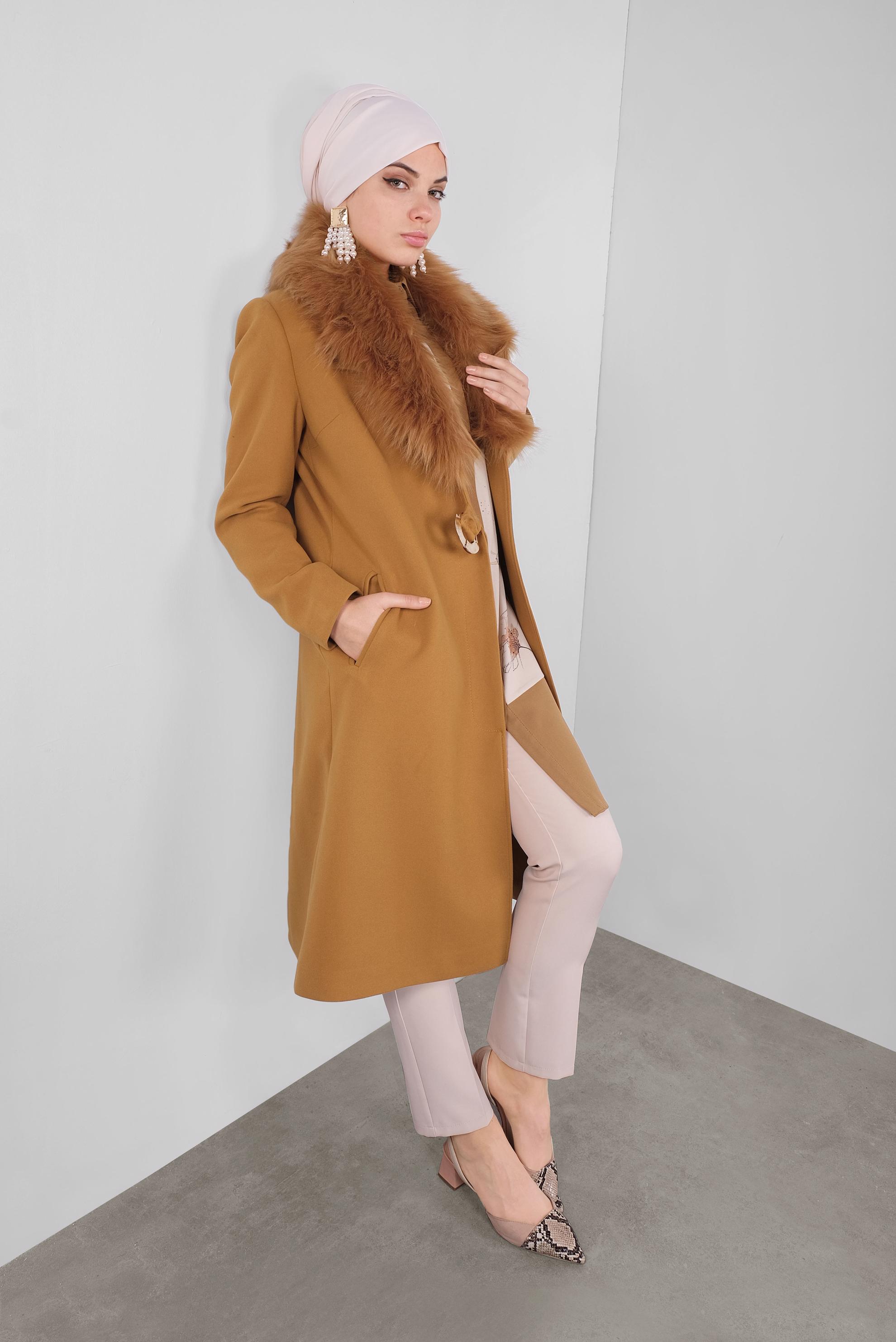 FAUX-FUR COLLAR COAT WOMAN HIJAB | ALVİNA