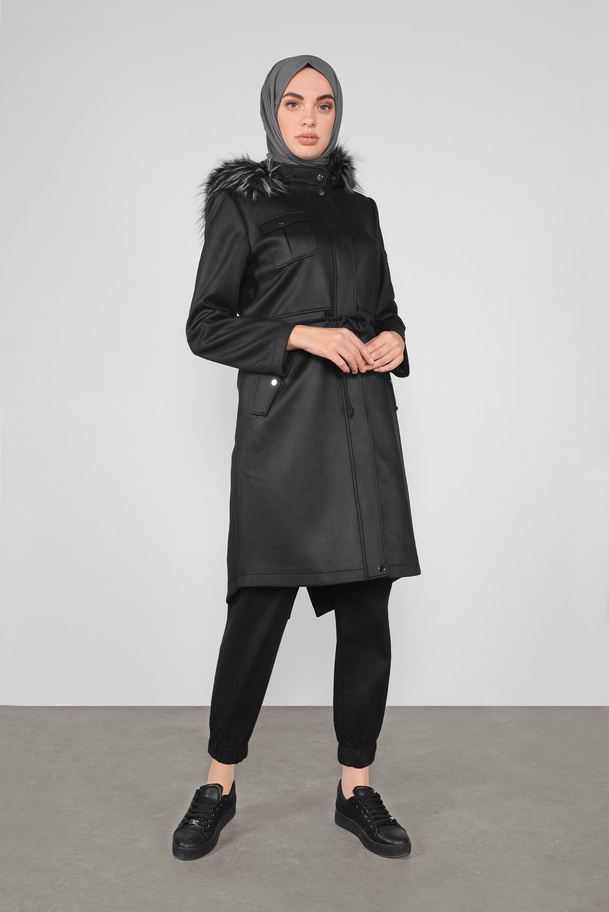 Tesettür giyim SİYAH KÜRKLÜ KAPÜŞONLU KABAN 90144 