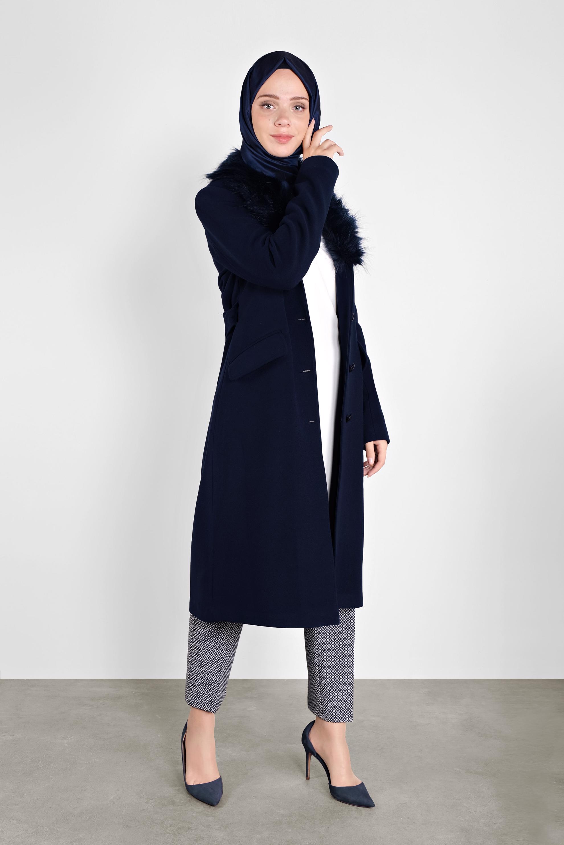 Tesettür giyim LACİVERT KÜRKLÜ KAŞE KABAN 90145	