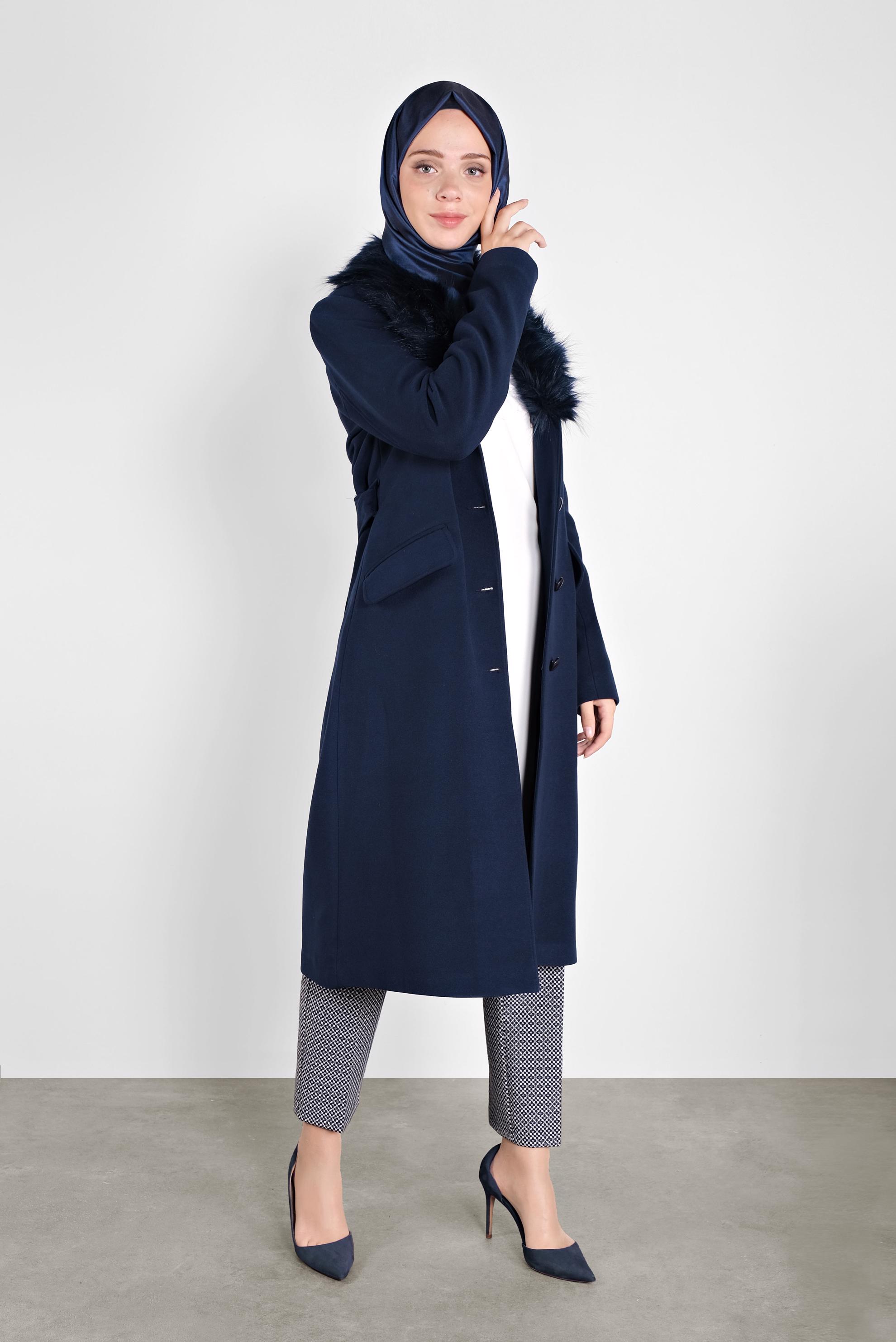 Vêtements hijab BLEU MARINE MANTEAU WALKER EN FAUSSE FOURRURE 90145