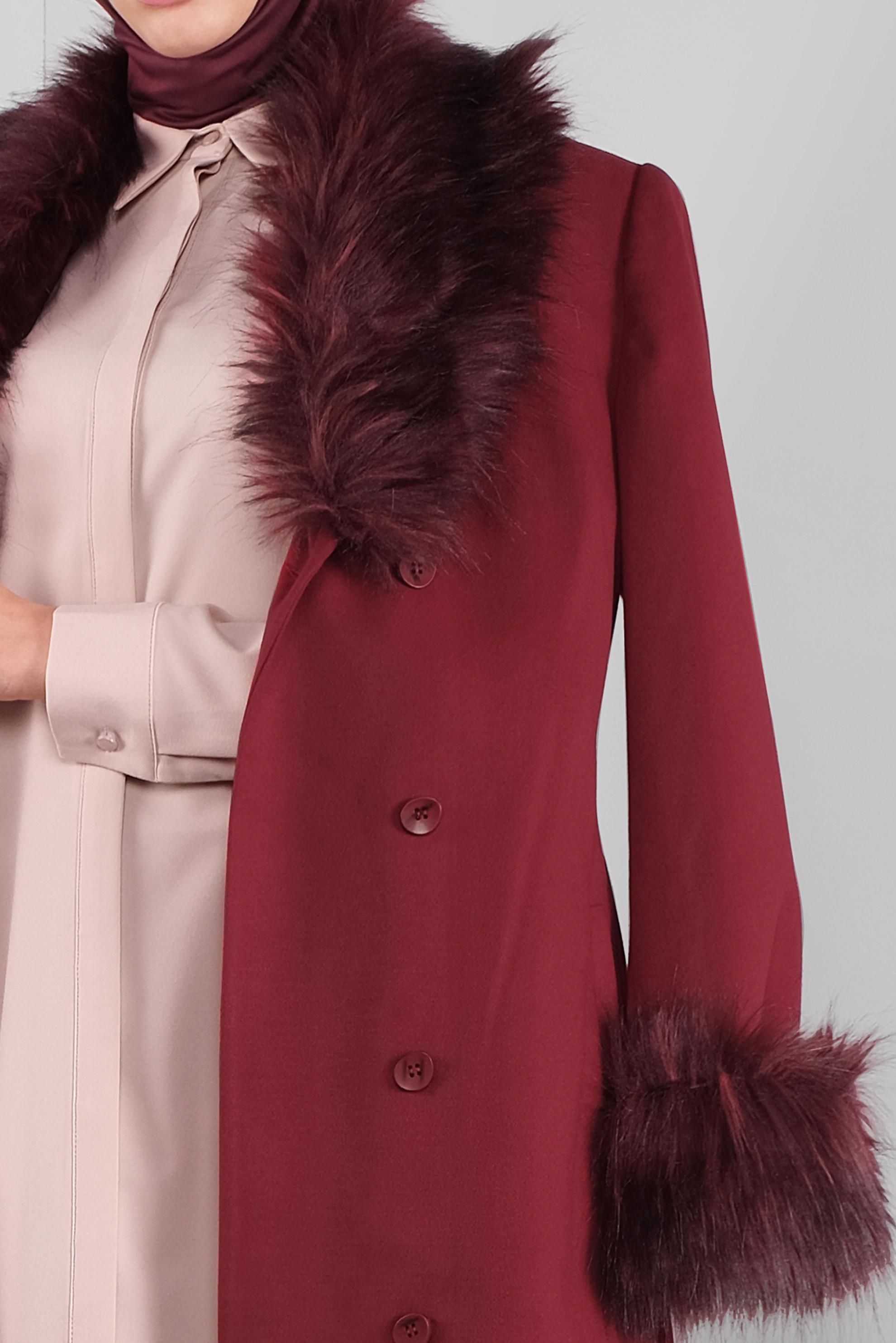 Vêtements hijab ROUGE BORDEAUX CABAN DÉTAILLÉ FOURRURE 90152