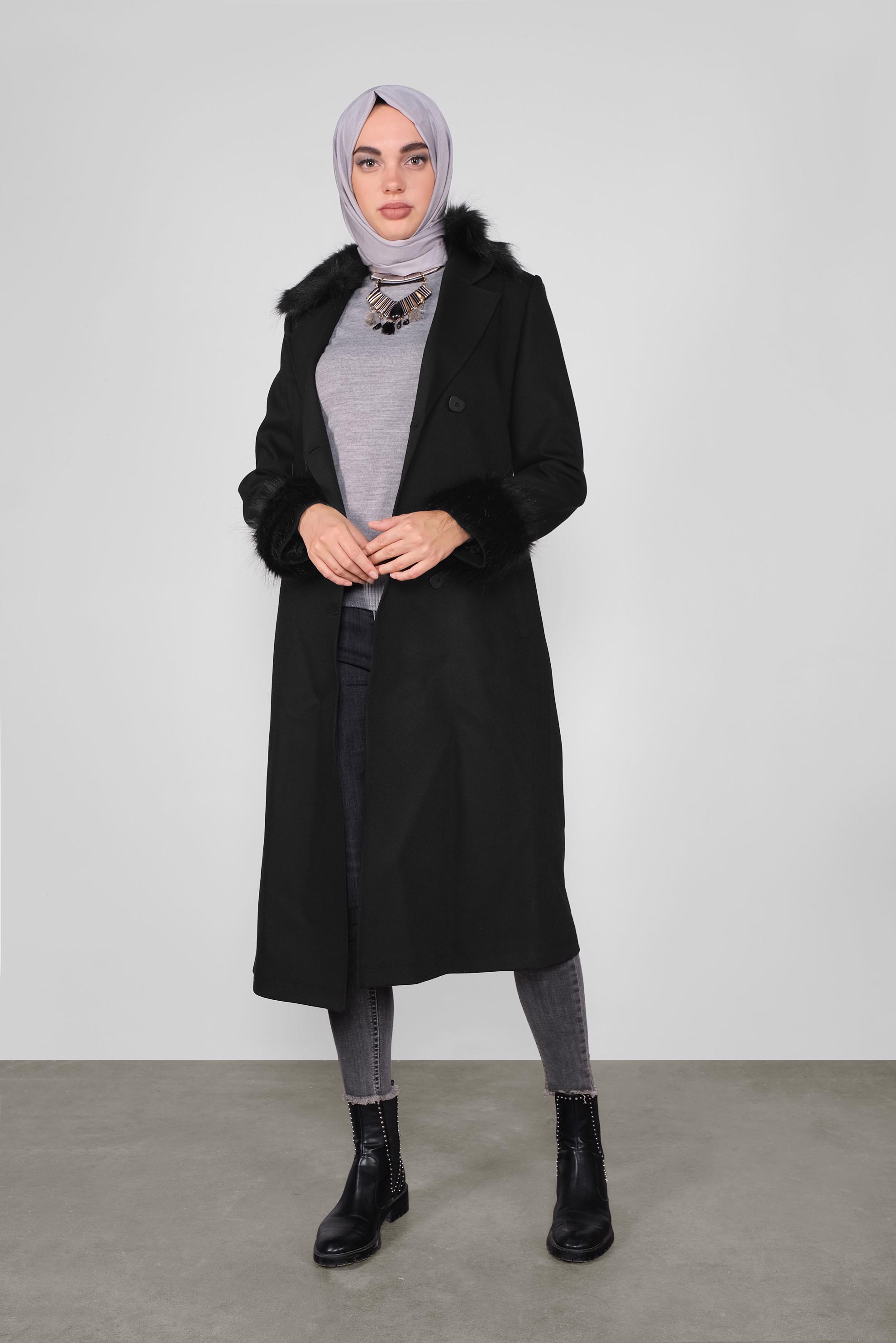 Tesettür giyim SİYAH KÜRK DETAYLI KAŞE KABAN 90156 