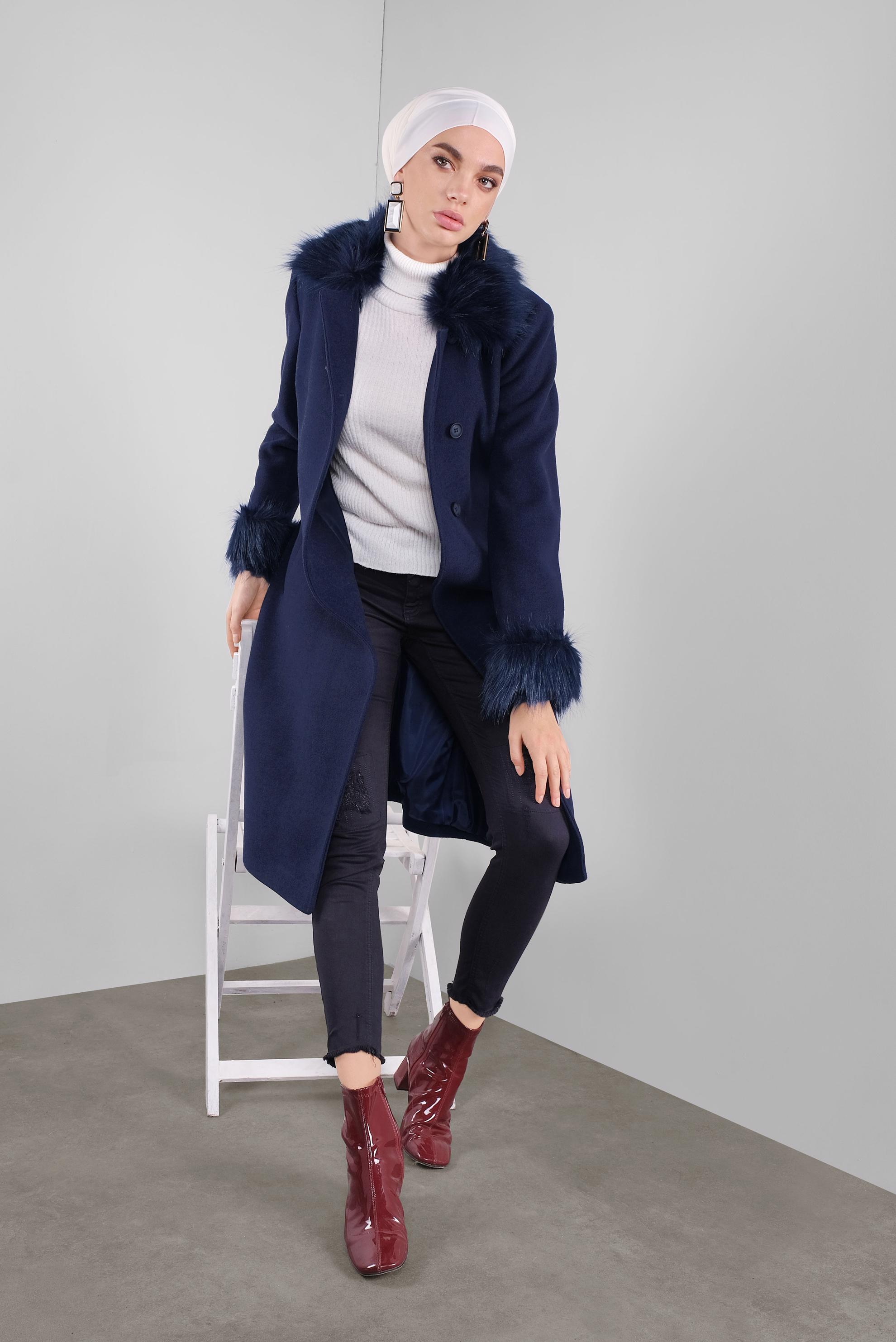 Hijab clothing NAVY BLUE FUR DETAILED COAT 90164 