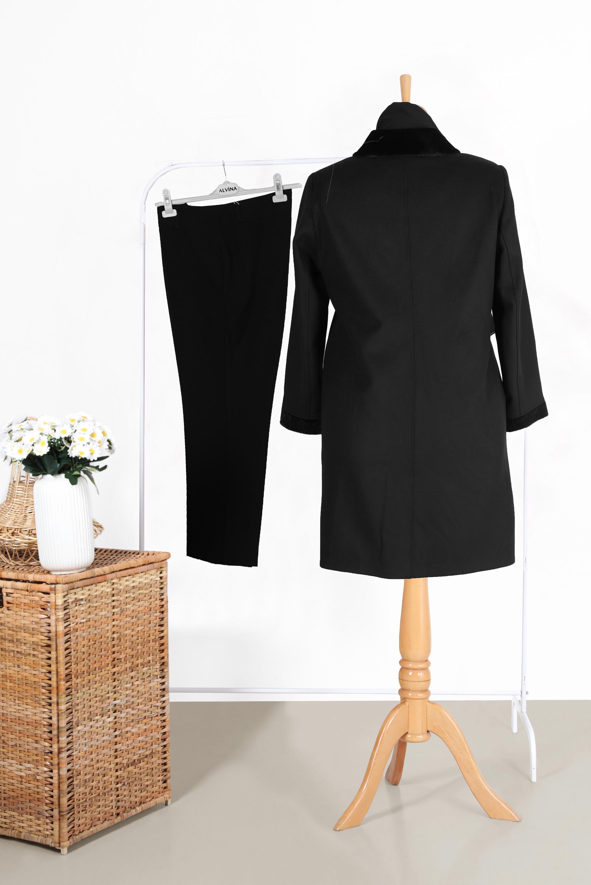 Hijab clothing BLACK COAT WITH FURRY COLLAR 90060-1 