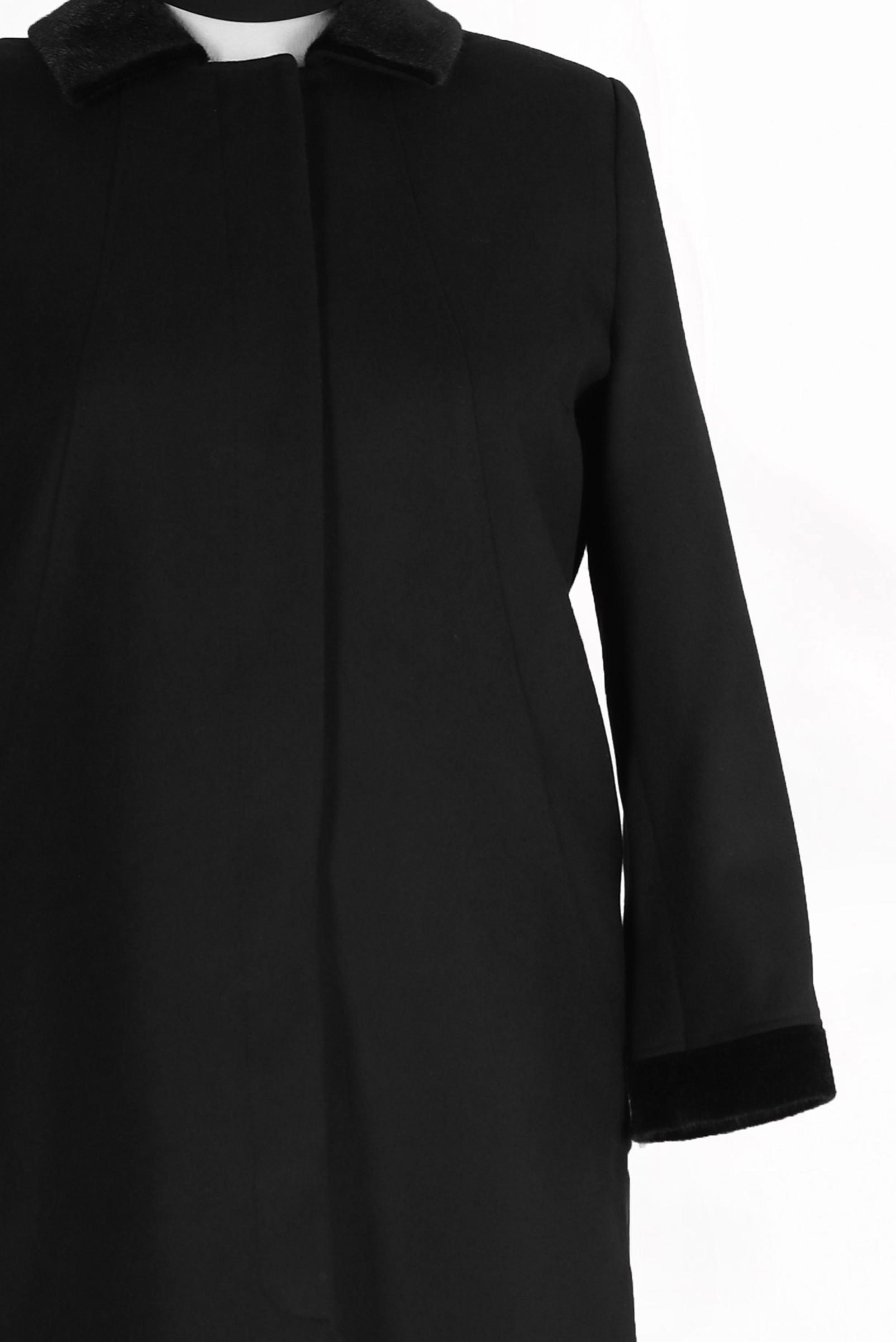 Hijab clothing BLACK COAT WITH FURRY COLLAR 90060-1 