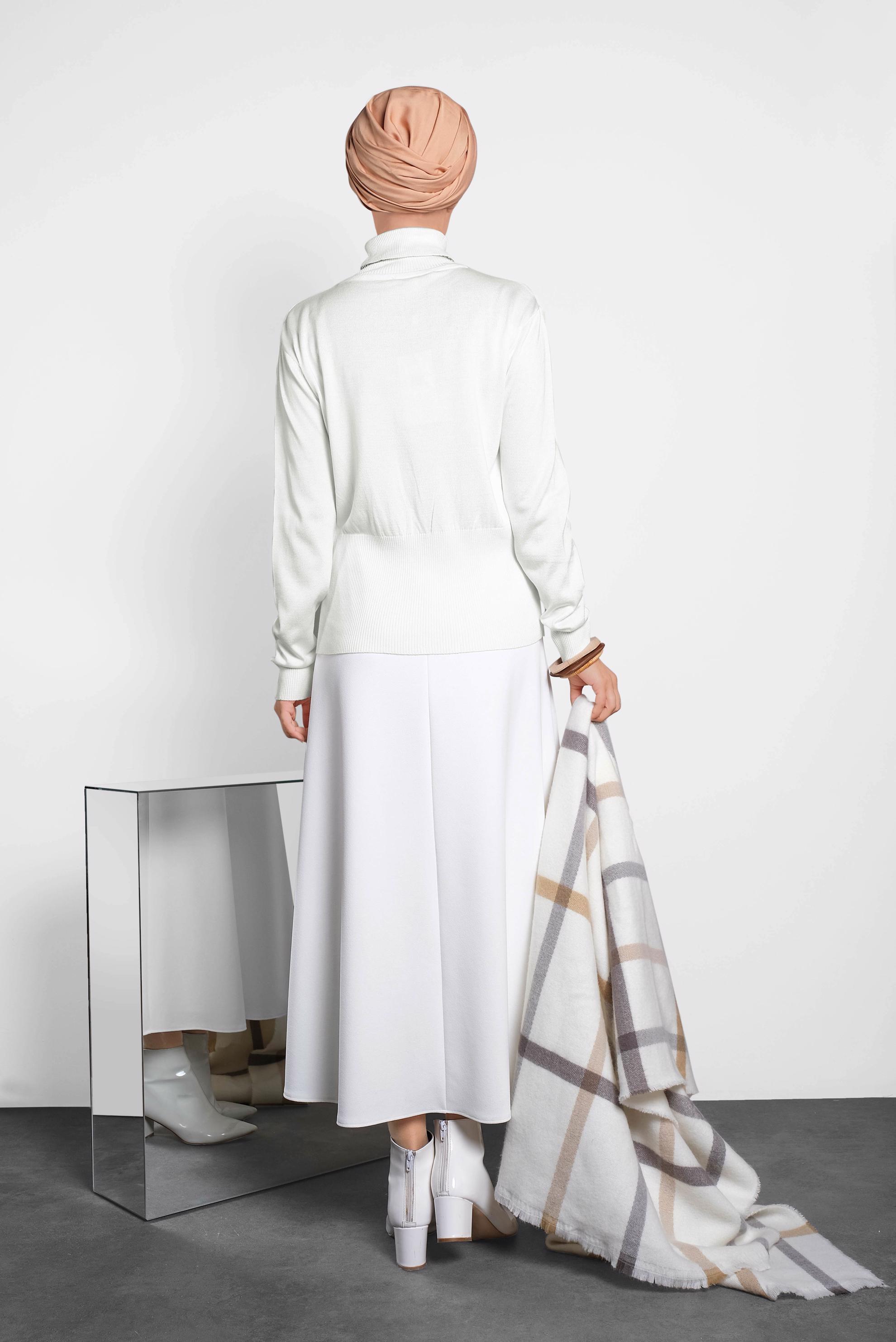 Tesettür giyim BEYAZ BALIKÇI YAKA TRİKO KAZAK 40042