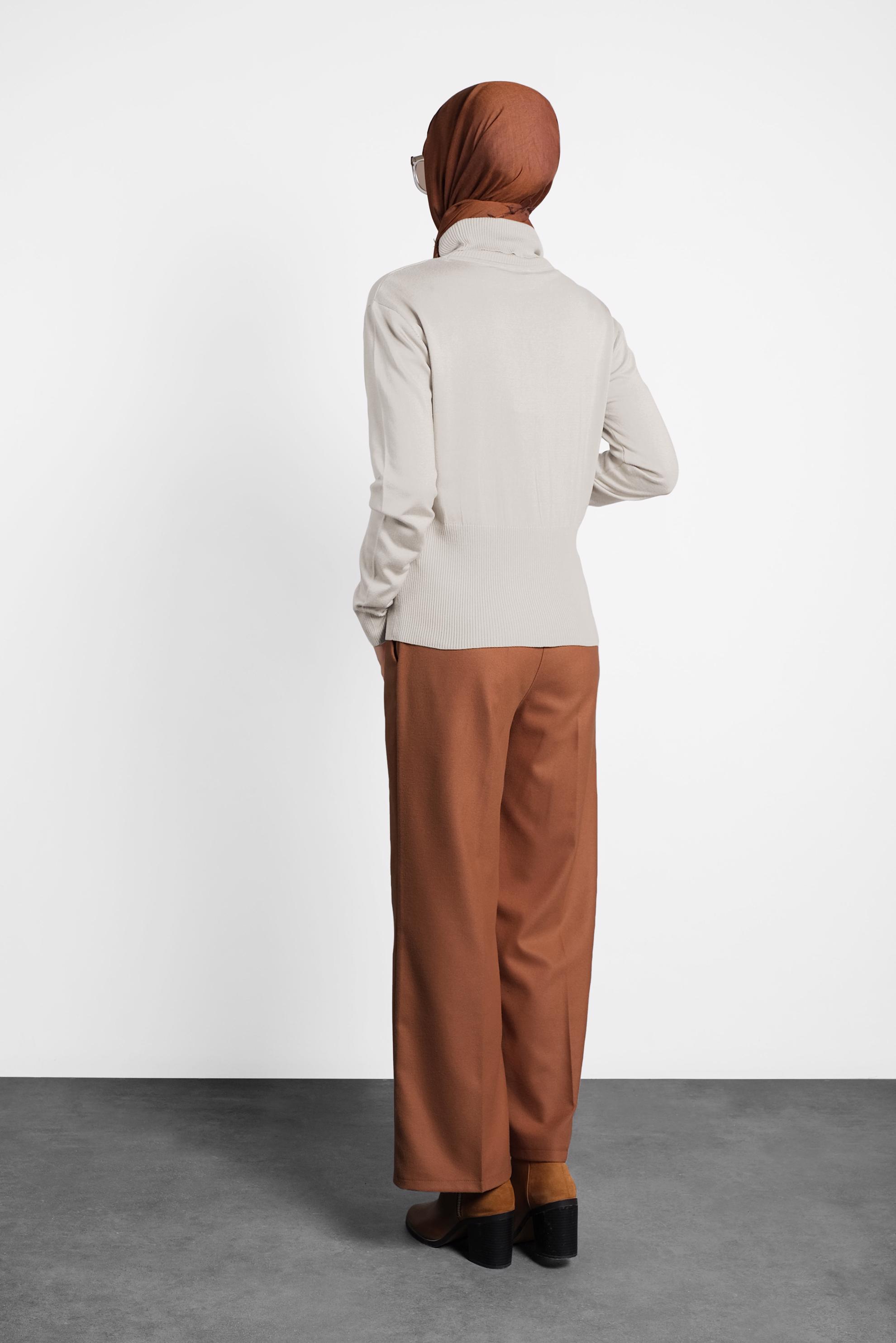 Tesettür giyim BEJ BALIKÇI YAKA TRİKO KAZAK 40042