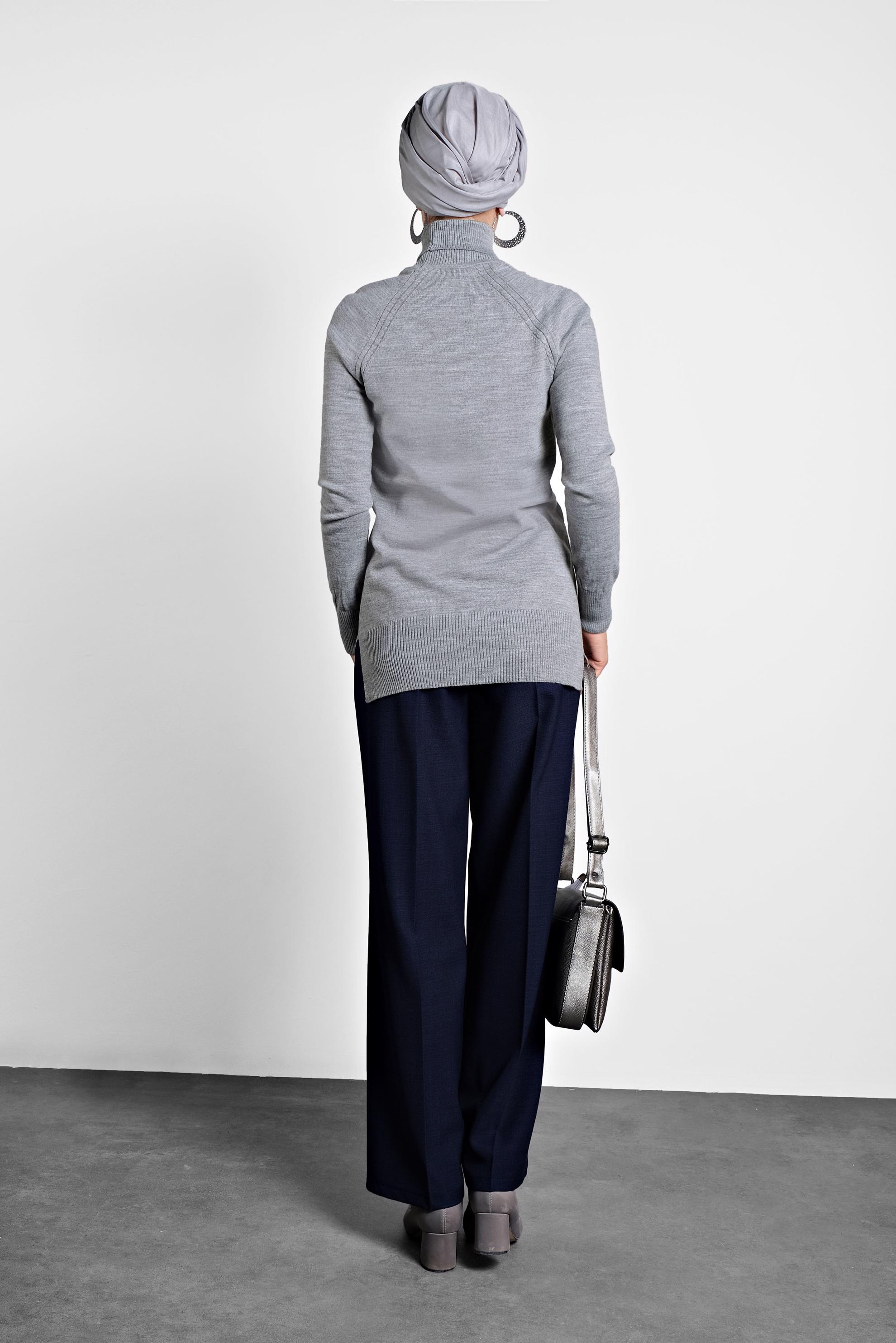 Tesettür giyim GRİ BALIKÇI YAKA TRİKO KAZAK 40070 