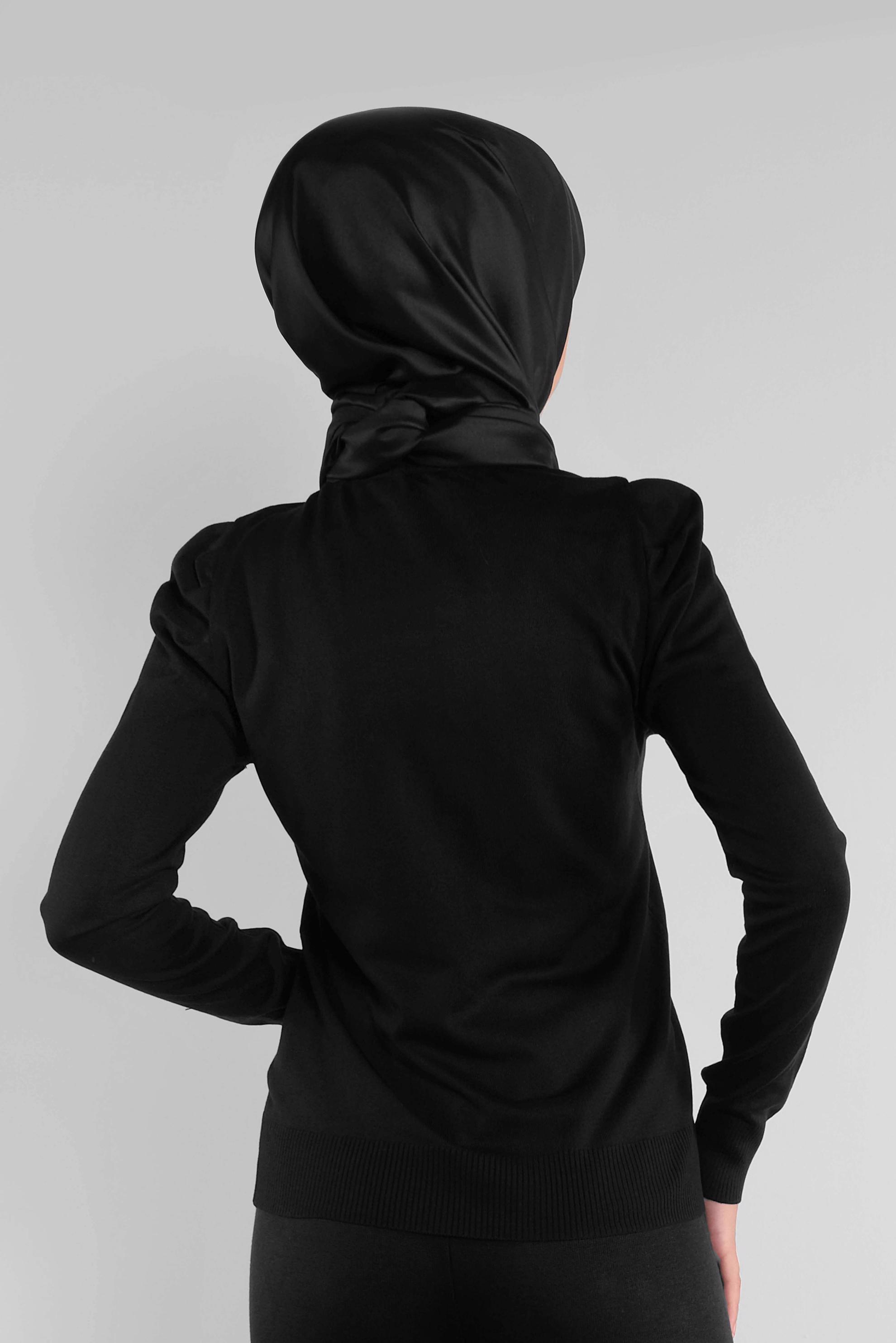 Tesettür giyim SİYAH BOĞAZLI TRİKO KAZAK 41021