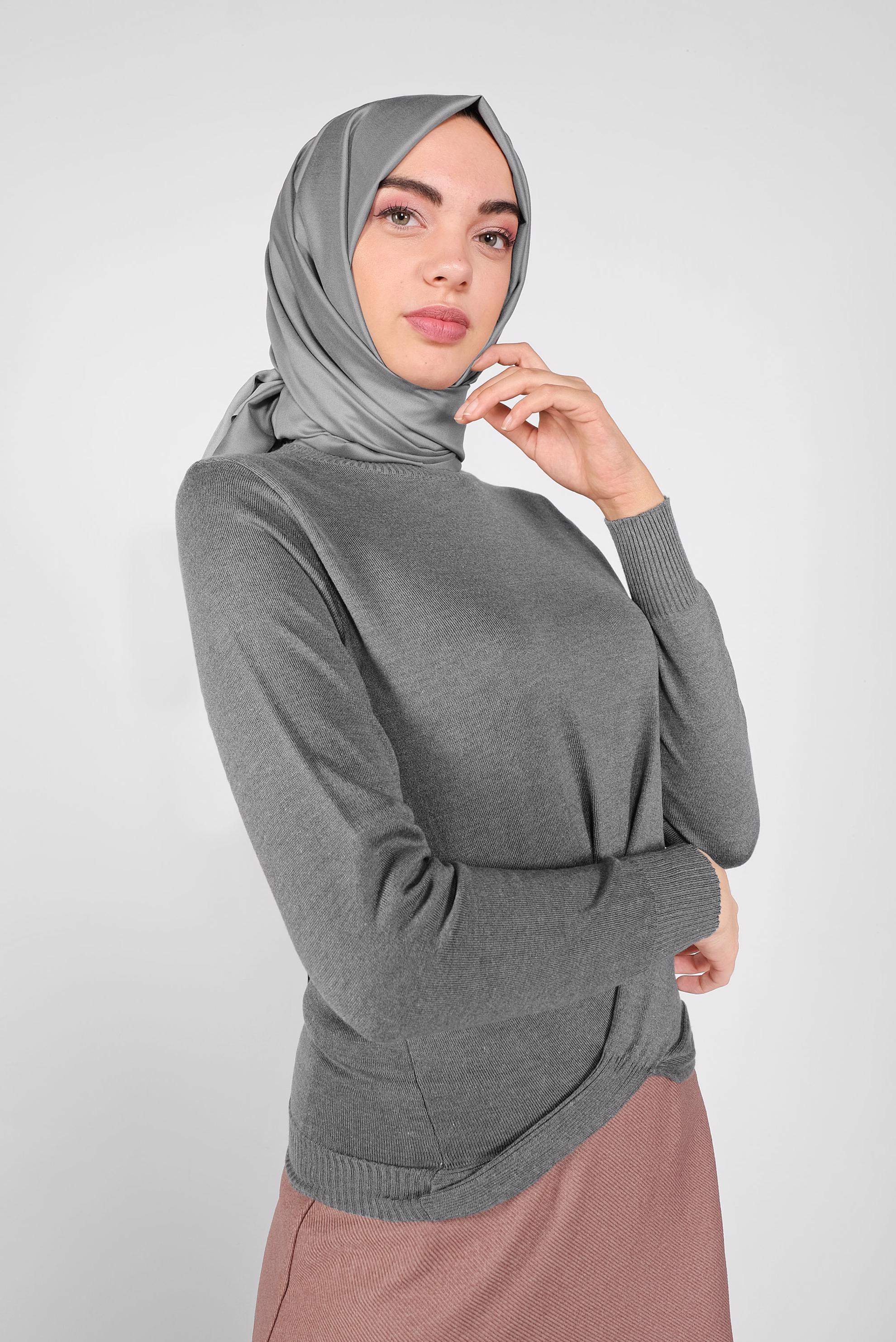 Tesettür giyim GRİ BÜZGÜLÜ TRİKO KAZAK  41024 