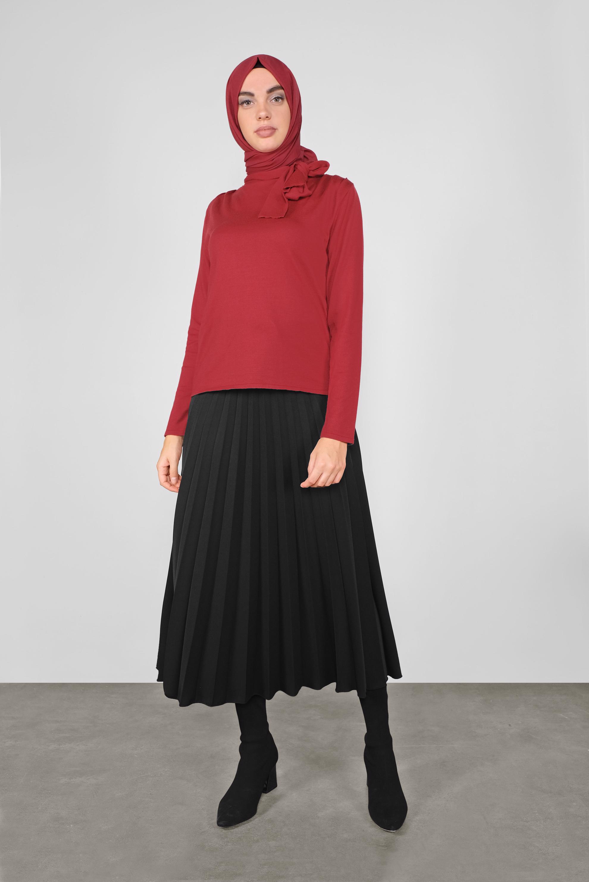 Tesettür giyim KIRMIZI YAKASI FİYONKLU TRİKO KAZAK 41028