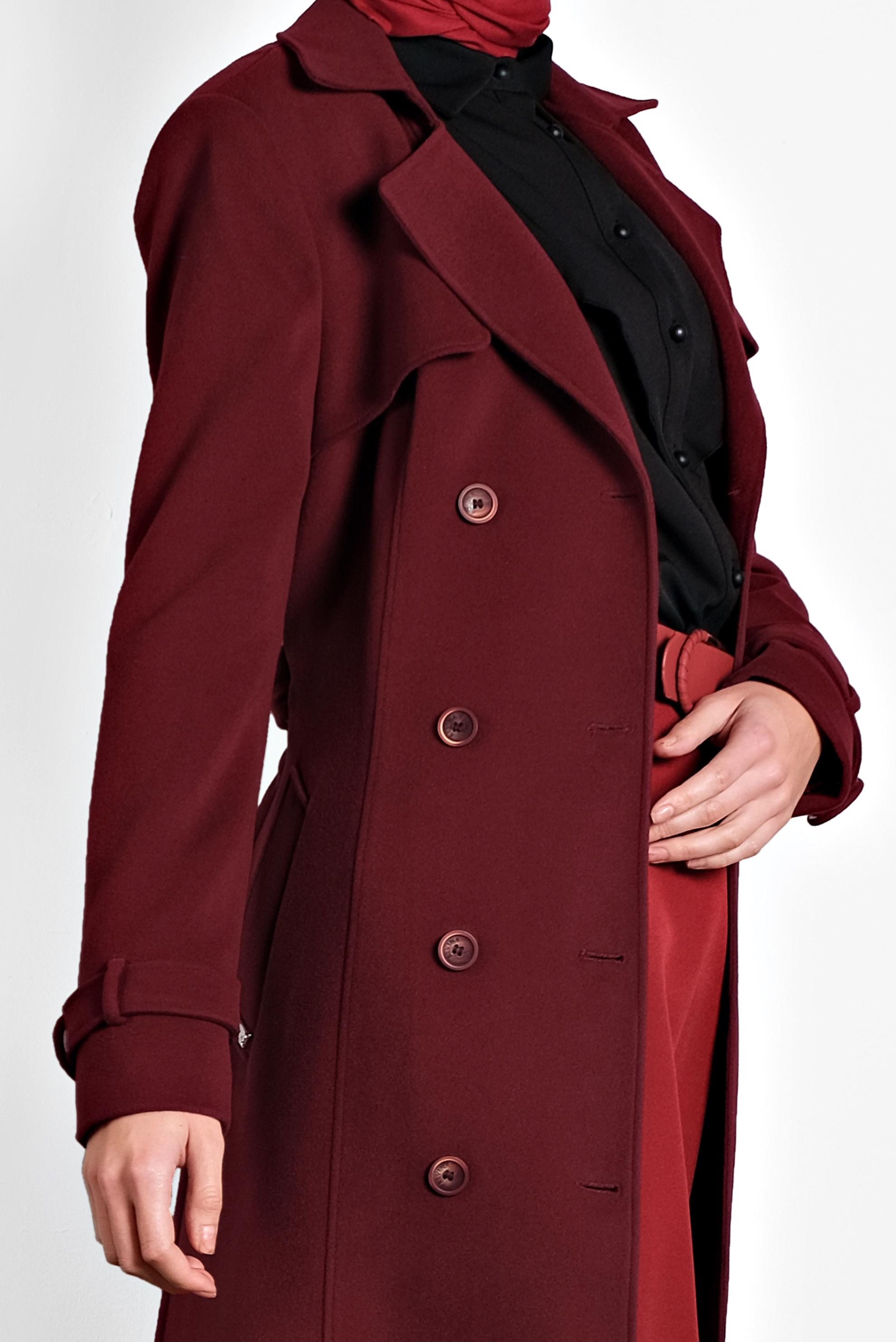 Tesettür giyim BORDO KEMERLİ MANTO 90029 