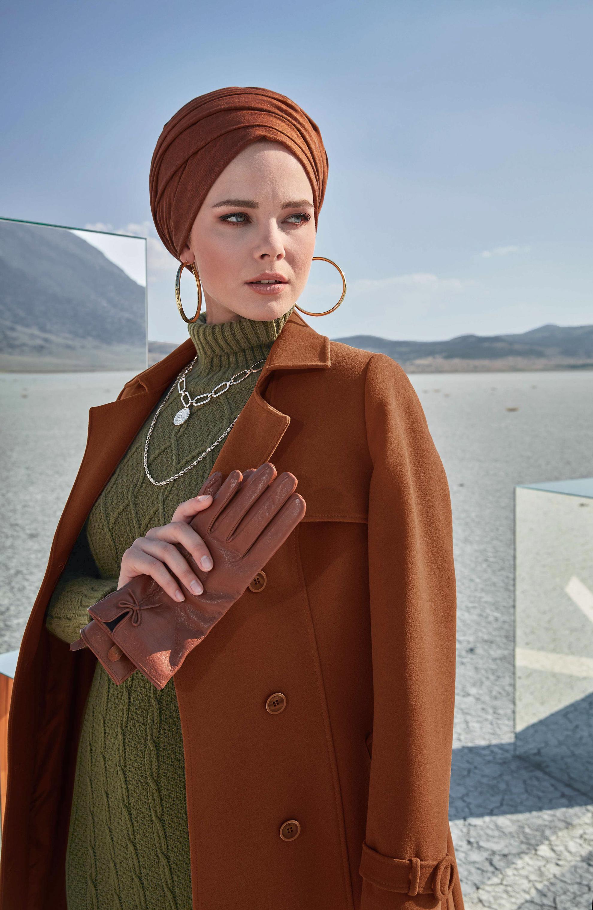 Tesettür giyim TABA KEMERLİ MANTO 90029 