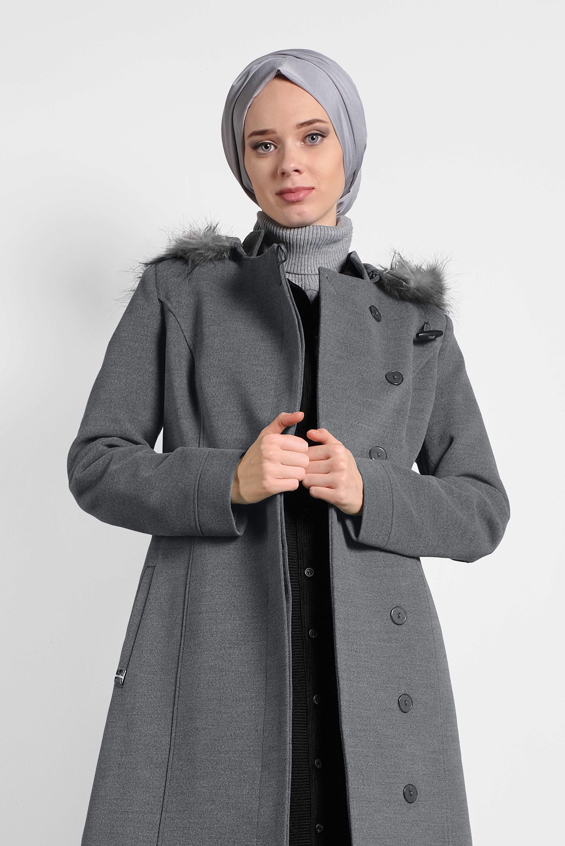 Tesettür giyim GRİ DÜĞMELİ KAPÜŞONLU MANTO 90030