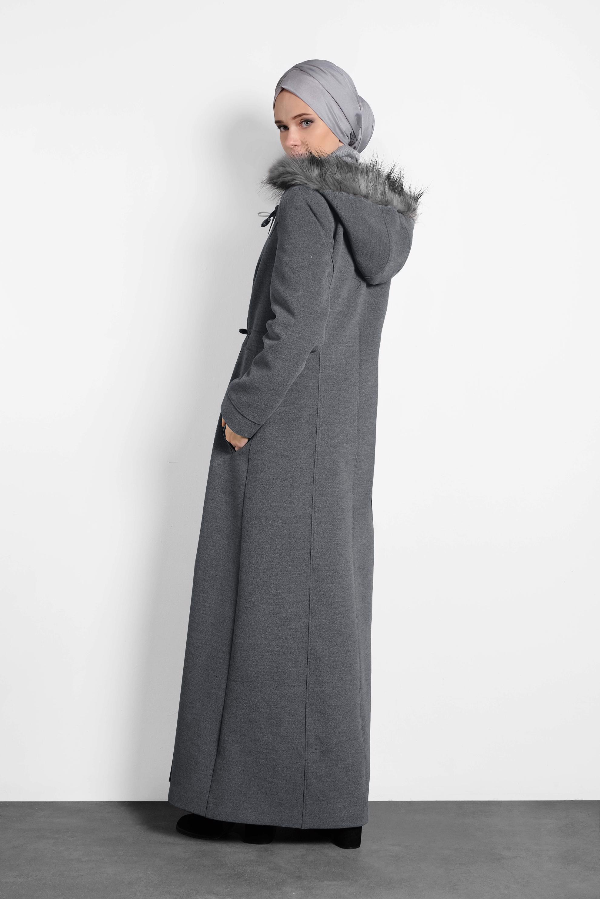 Tesettür giyim GRİ DÜĞMELİ KAPÜŞONLU MANTO 90030