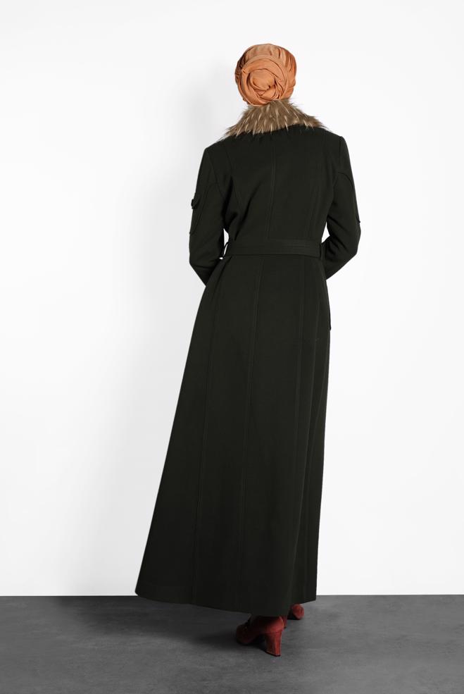 Vêtements hijab KAKI MANTEAU À BOUTONNÉ À COL FOURRURE 90037  - ALVİNA
