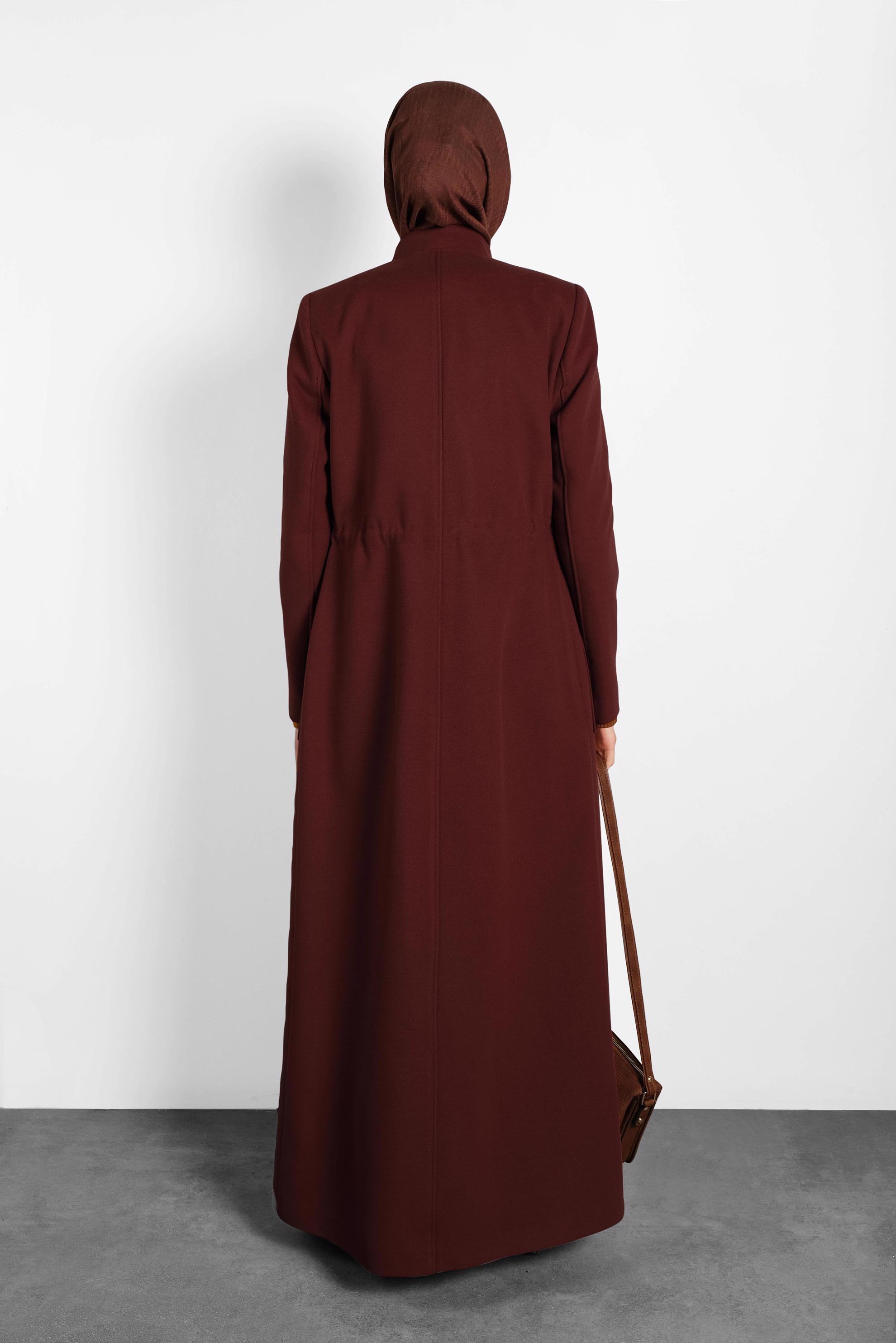 Tesettür giyim BORDO HAKİM YAKA DÜĞMELİ MANTO 90039