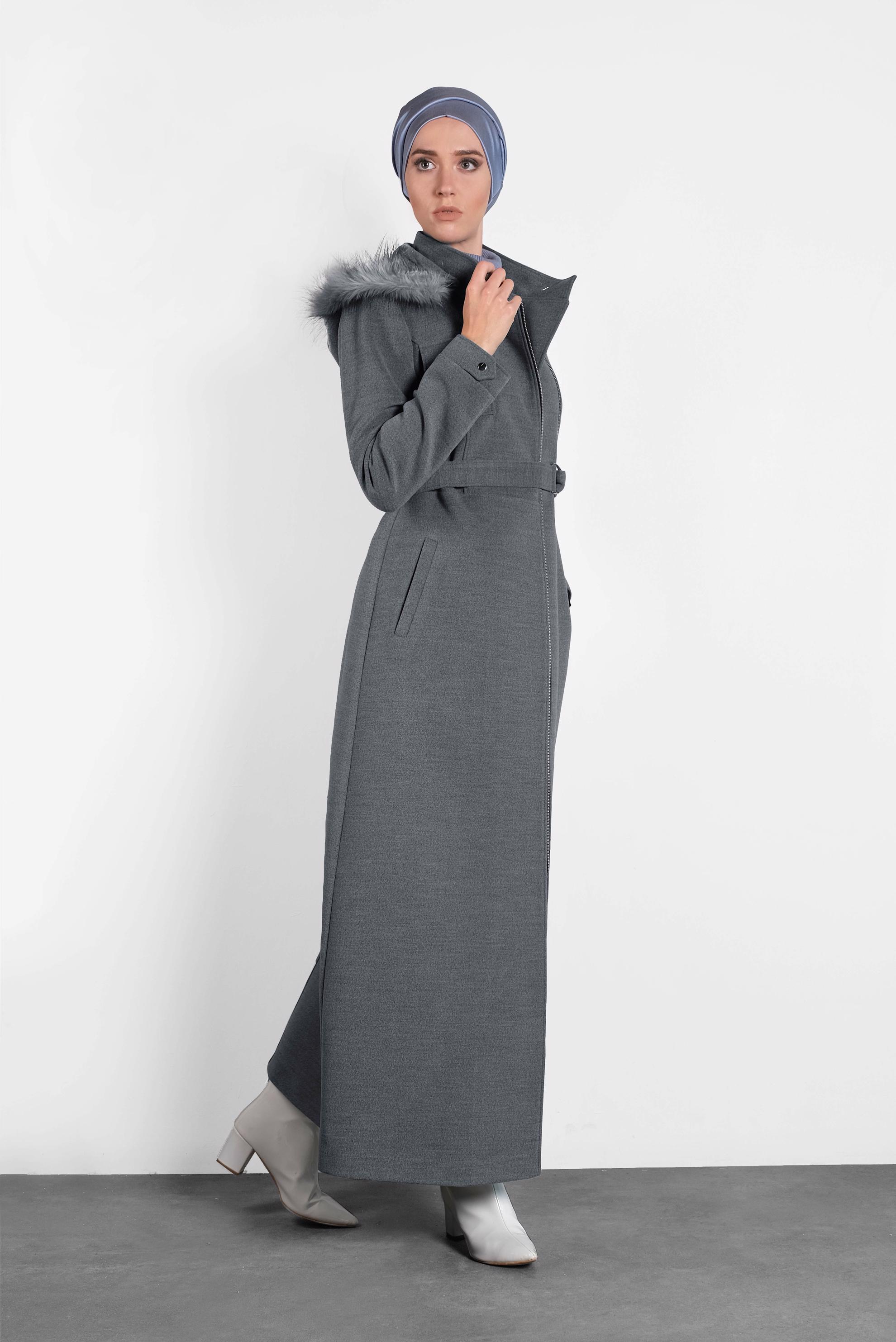 Tesettür giyim GRİ KEMERLİ KAŞE MANTO 90040