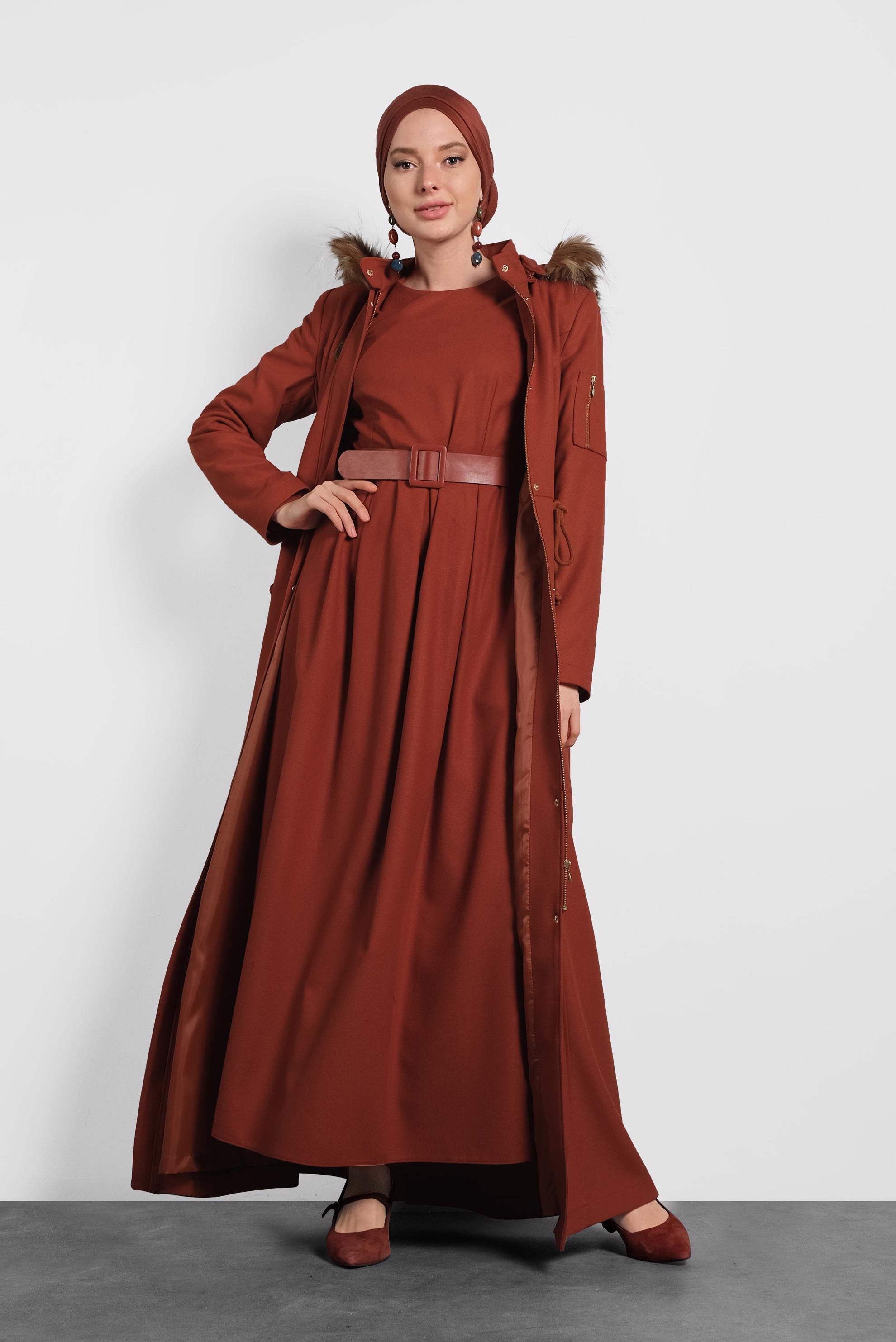 Tesettür giyim TURUNCU KAPÜŞONLU CEPLİ MANTO 90047