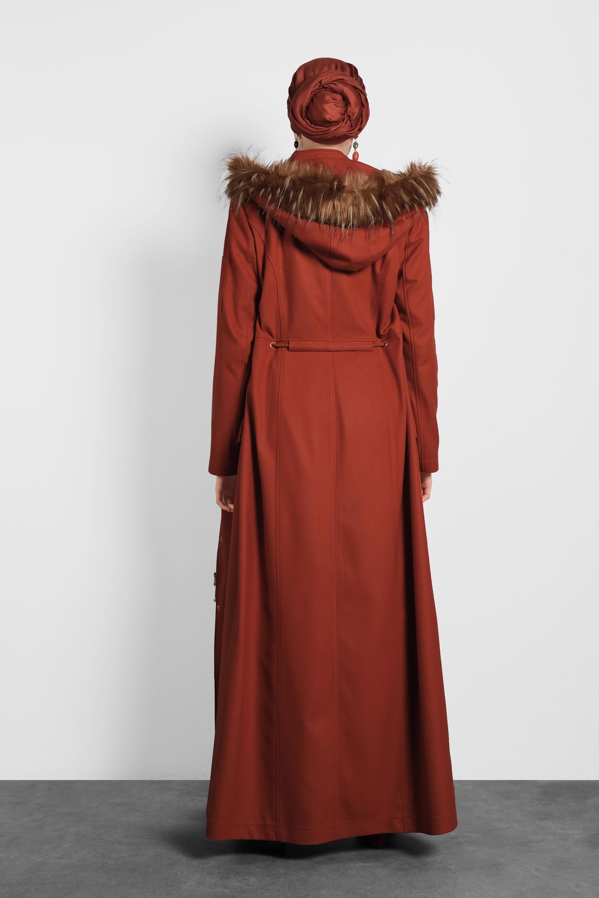 Tesettür giyim TURUNCU KAPÜŞONLU CEPLİ MANTO 90047