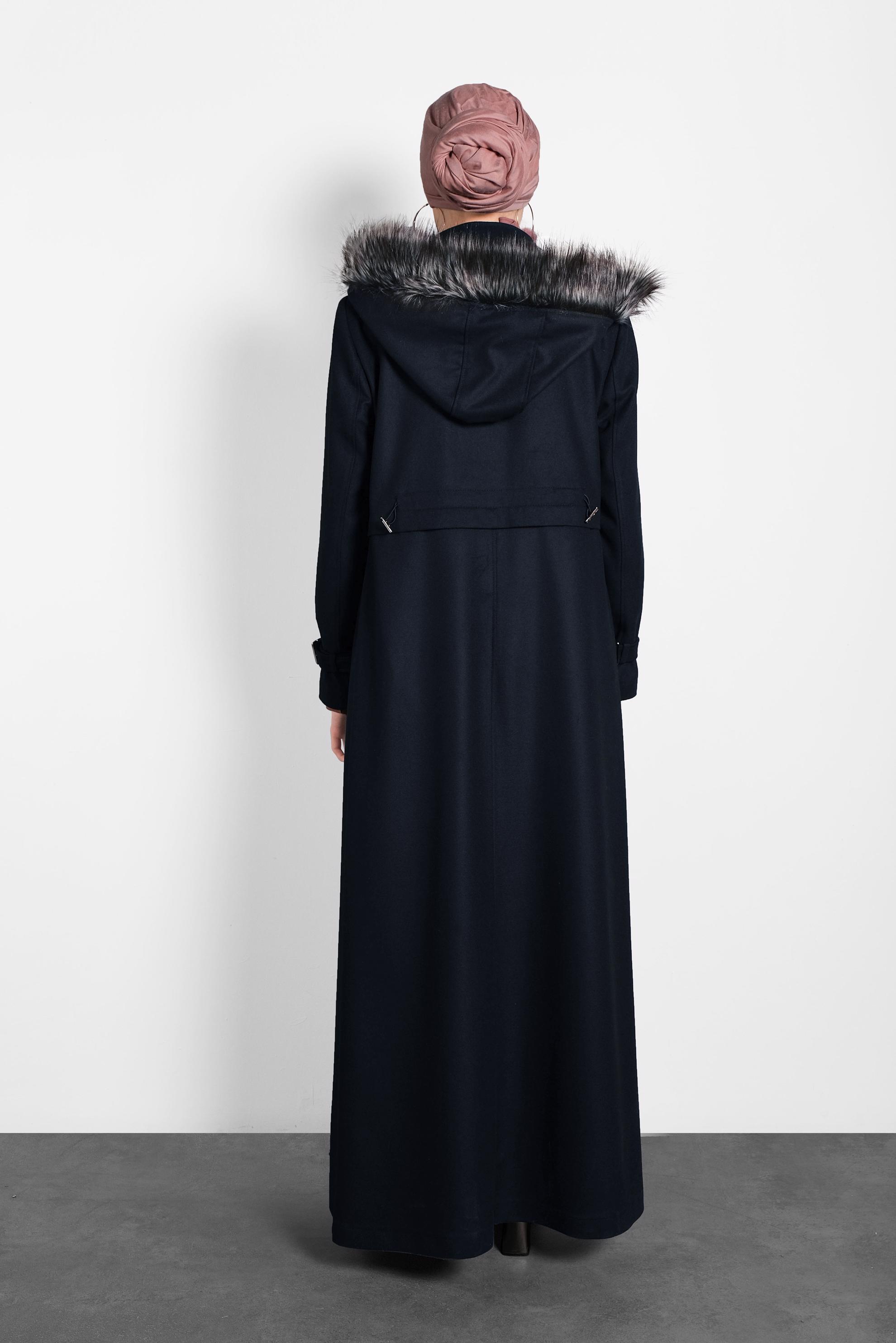 Tesettür giyim LACİVERT KAPÜŞONLU BELİ BÜZGÜLÜ MANTO 90048