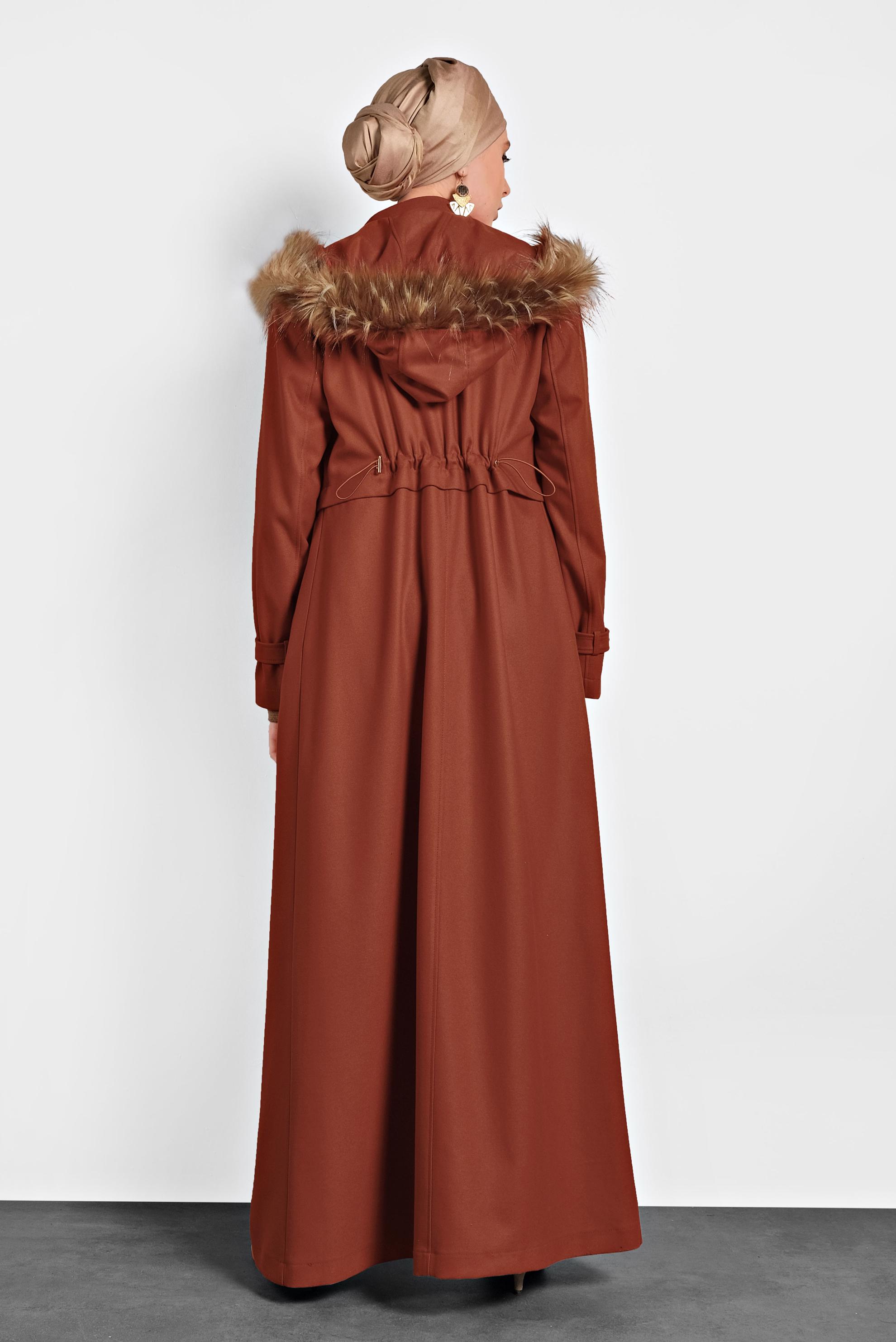 Tesettür giyim TURUNCU KAPÜŞONLU BELİ BÜZGÜLÜ MANTO 90048