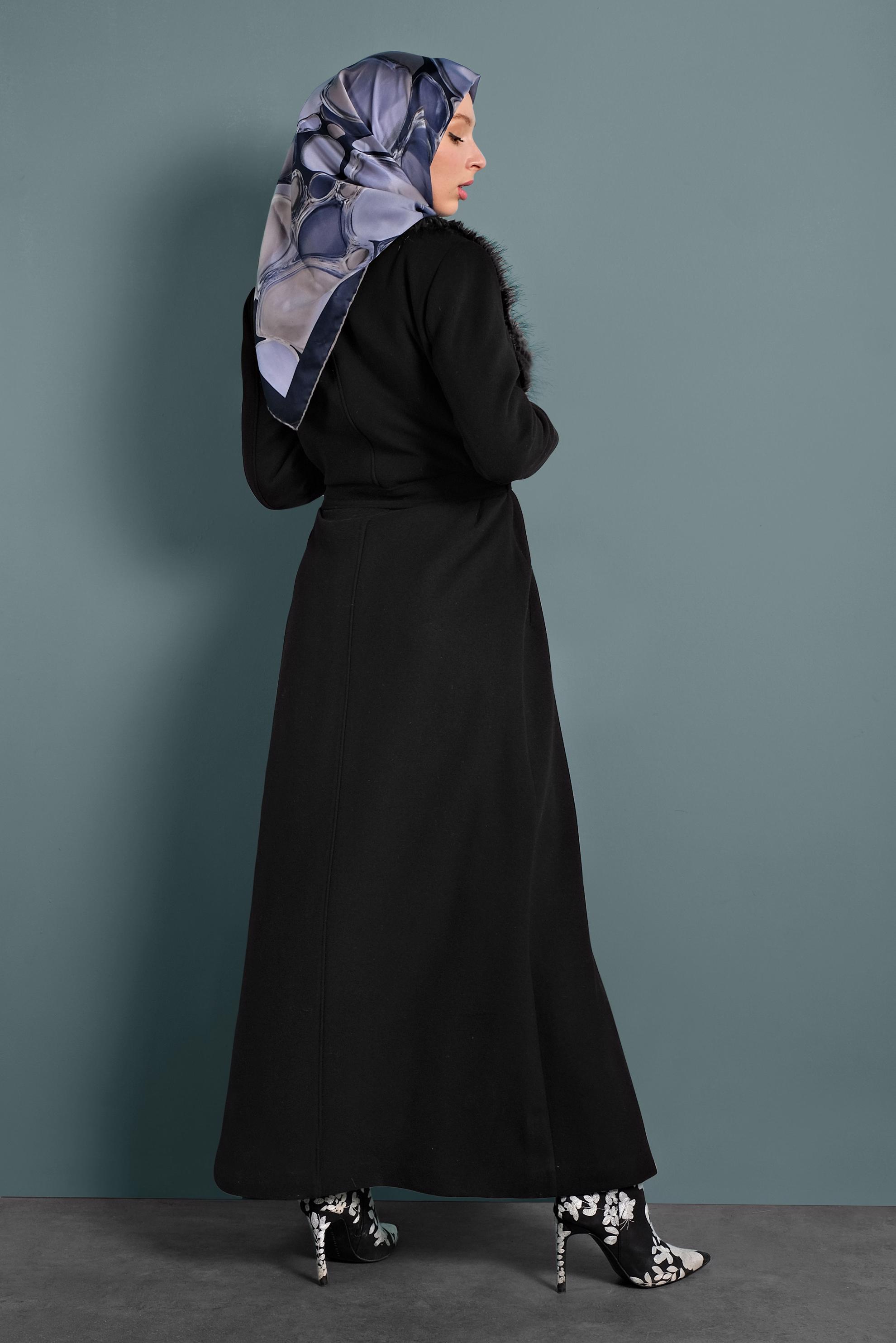 Tesettür giyim SİYAH KUŞAKLI DÜĞMELİ MANTO 90061 