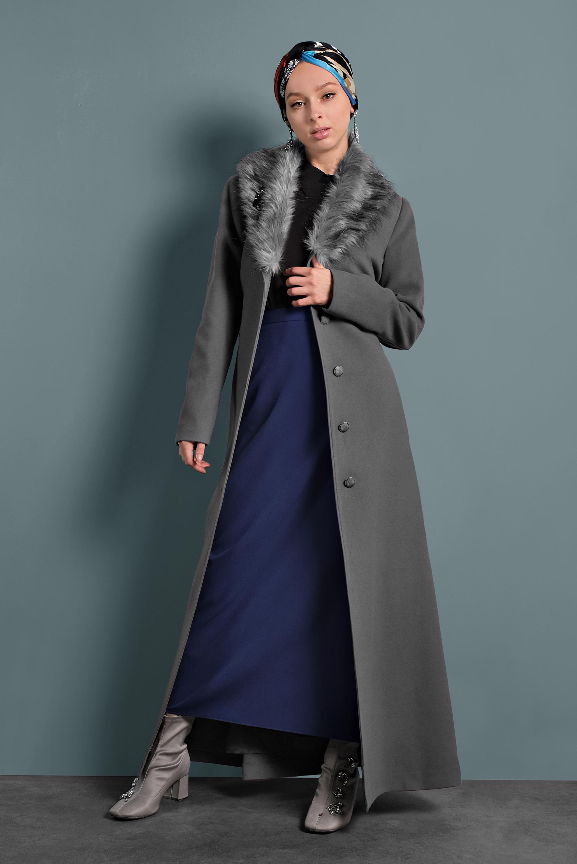 Tesettür giyim GRİ KUŞAKLI DÜĞMELİ MANTO 90061 