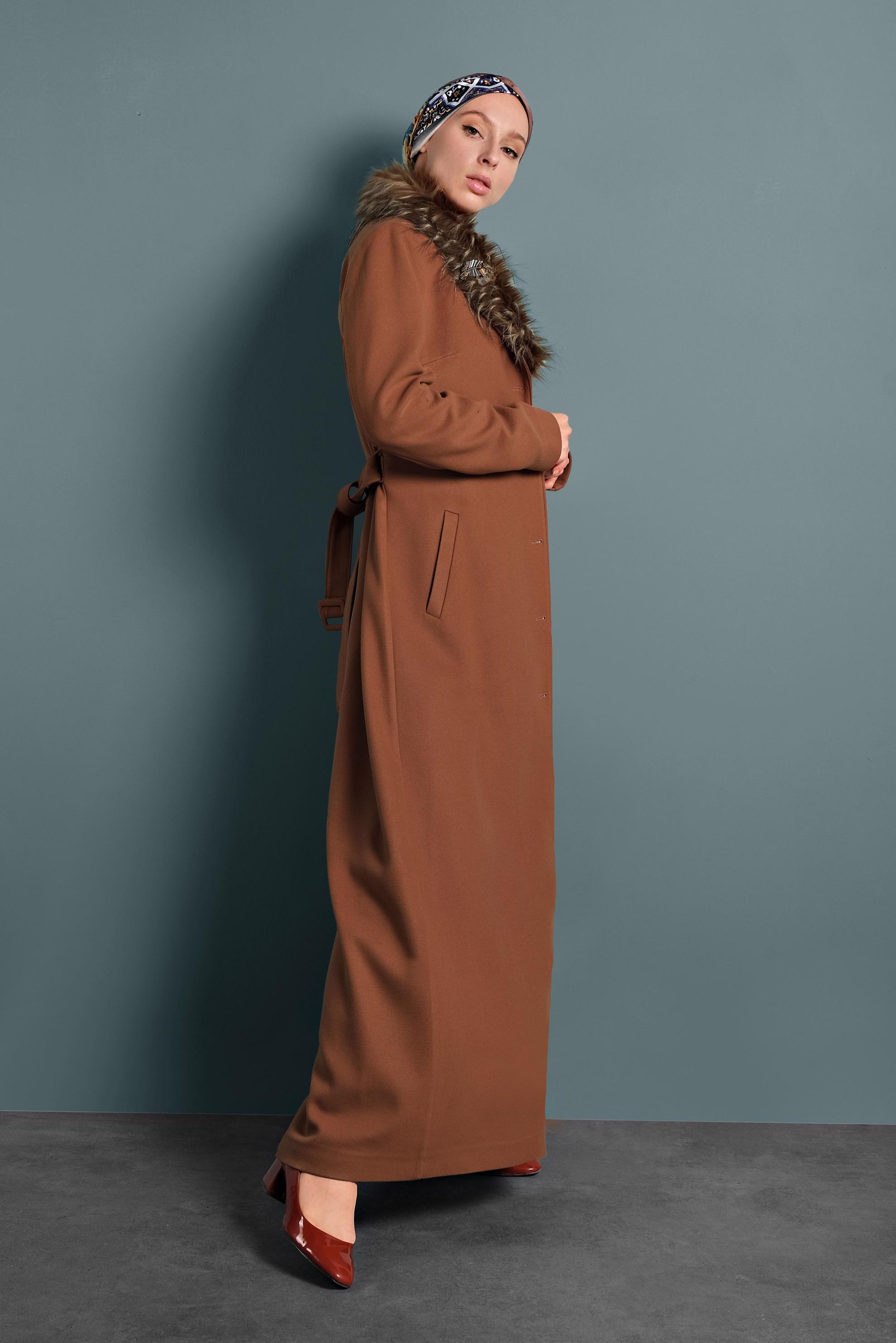 Tesettür giyim TABA KUŞAKLI DÜĞMELİ MANTO 90061 