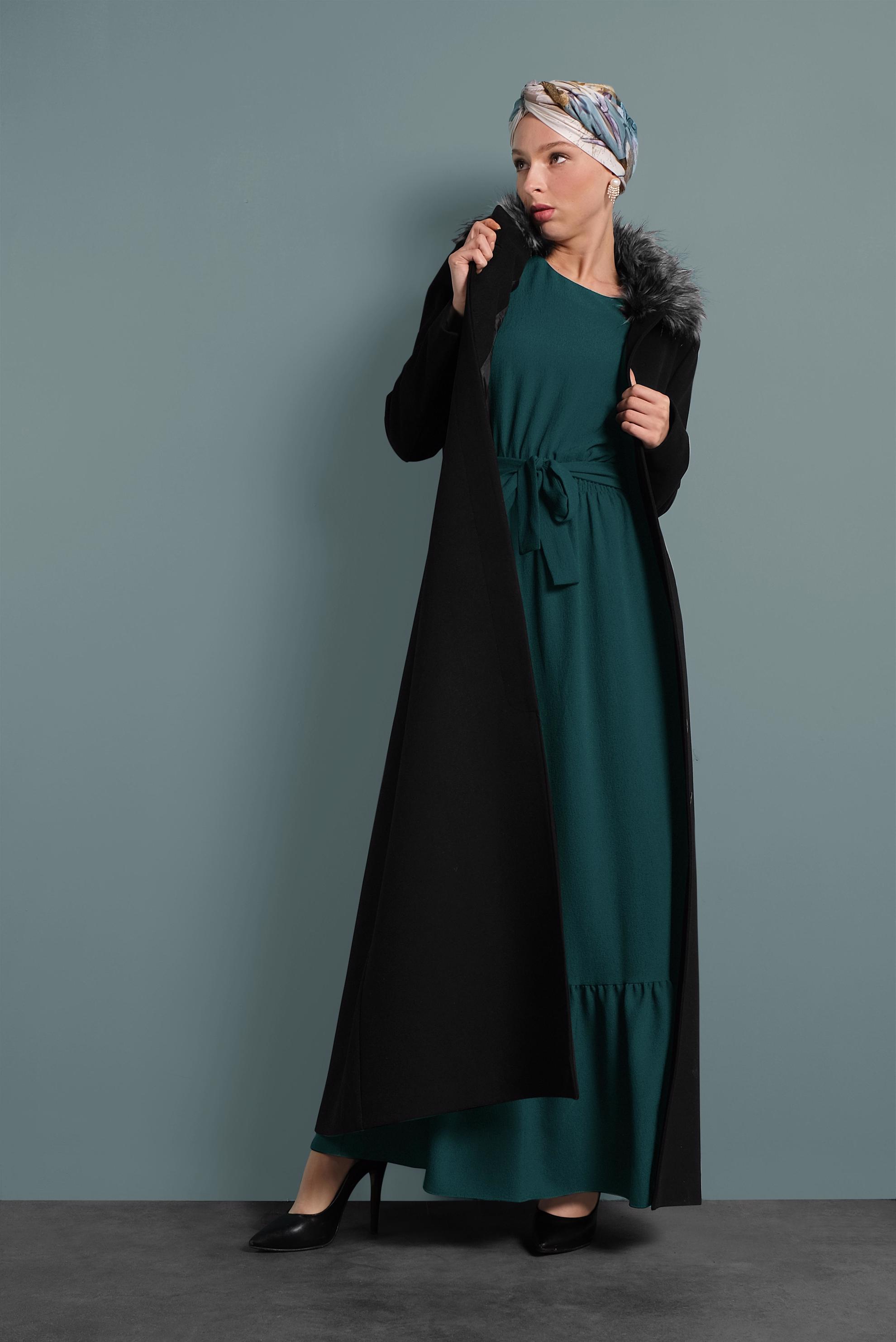 Tesettür giyim SİYAH DÜĞMELİ MANTO 90062 