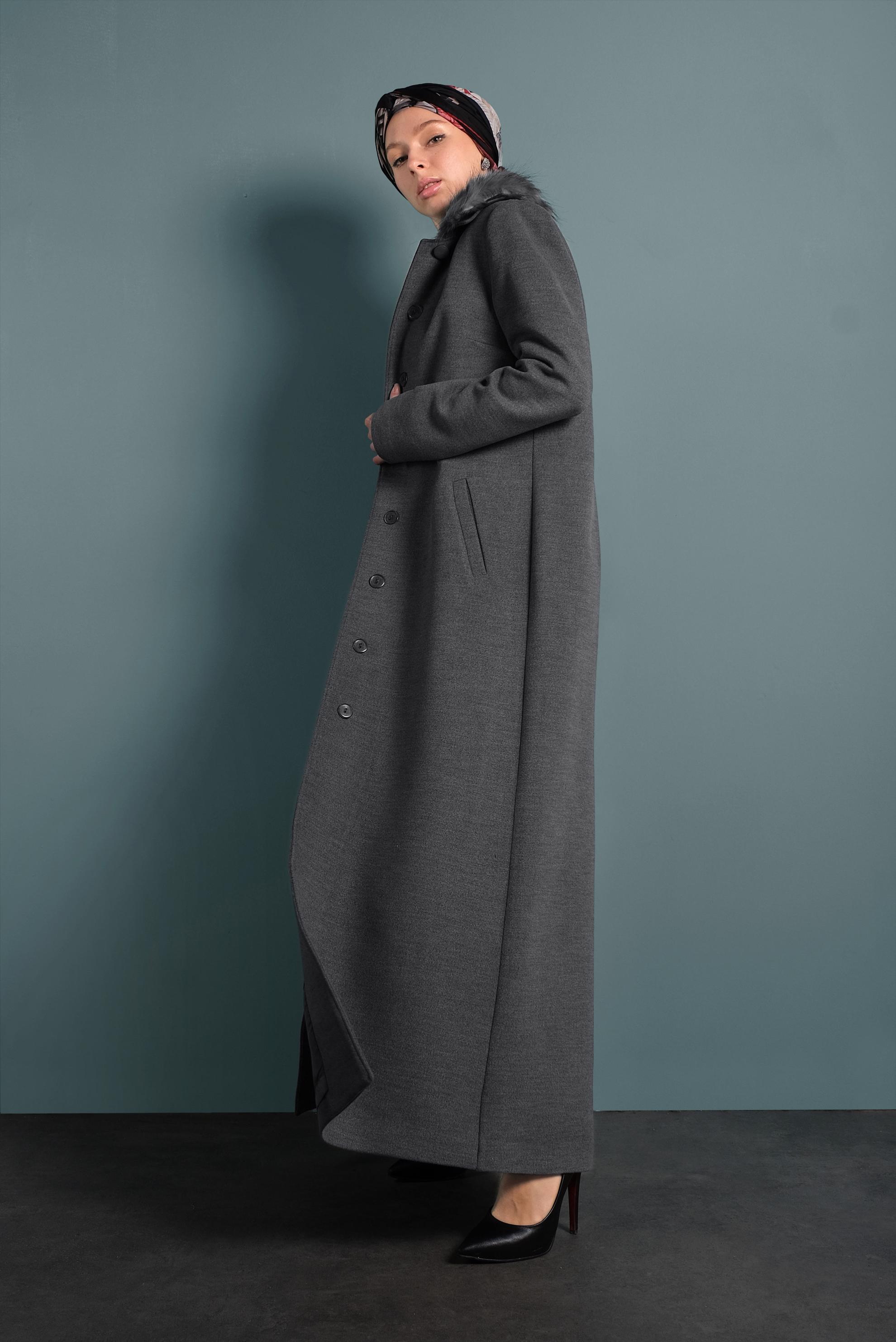 Tesettür giyim GRİ DÜĞMELİ MANTO 90062 