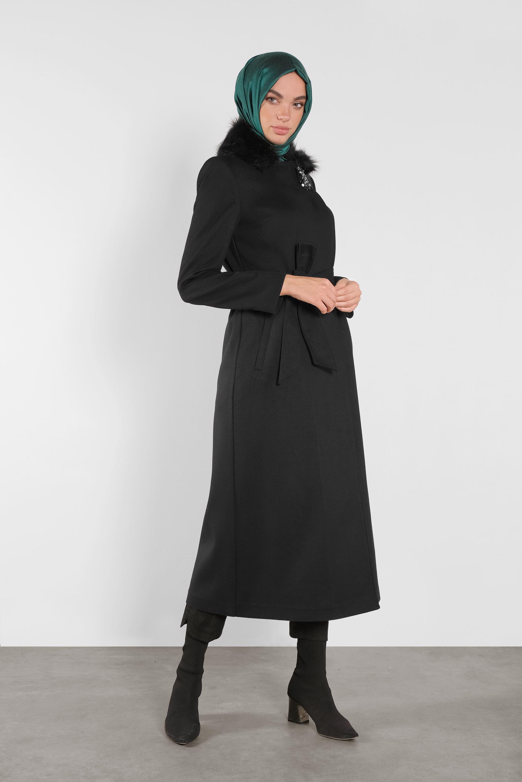 Vêtements hijab NOIR MANTEAU CEINTURÉ DÉTAIL FAUSSE FOURRURE 90103