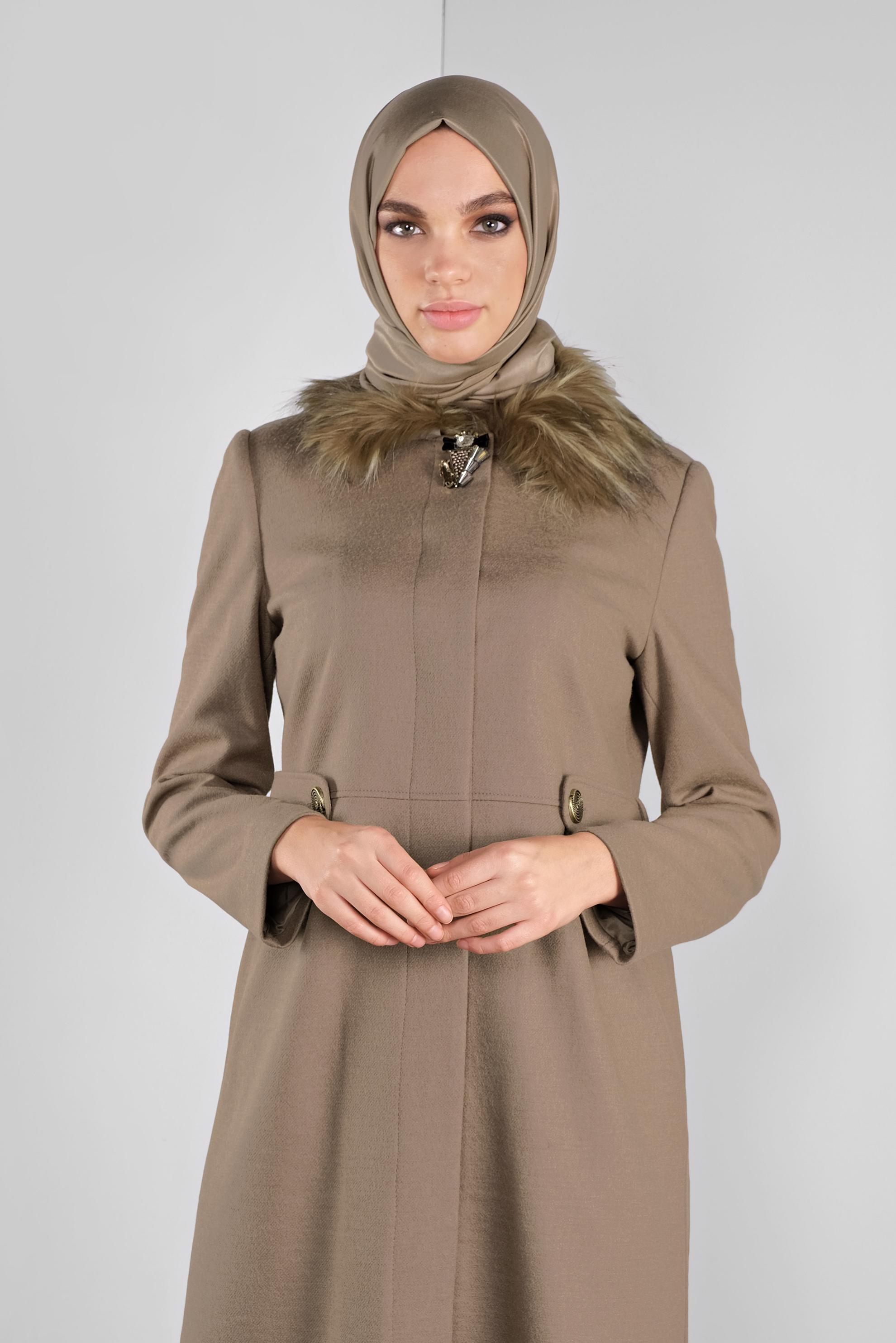 Vêtements hijab BRUN MANTEAU À BROCHE 90123 