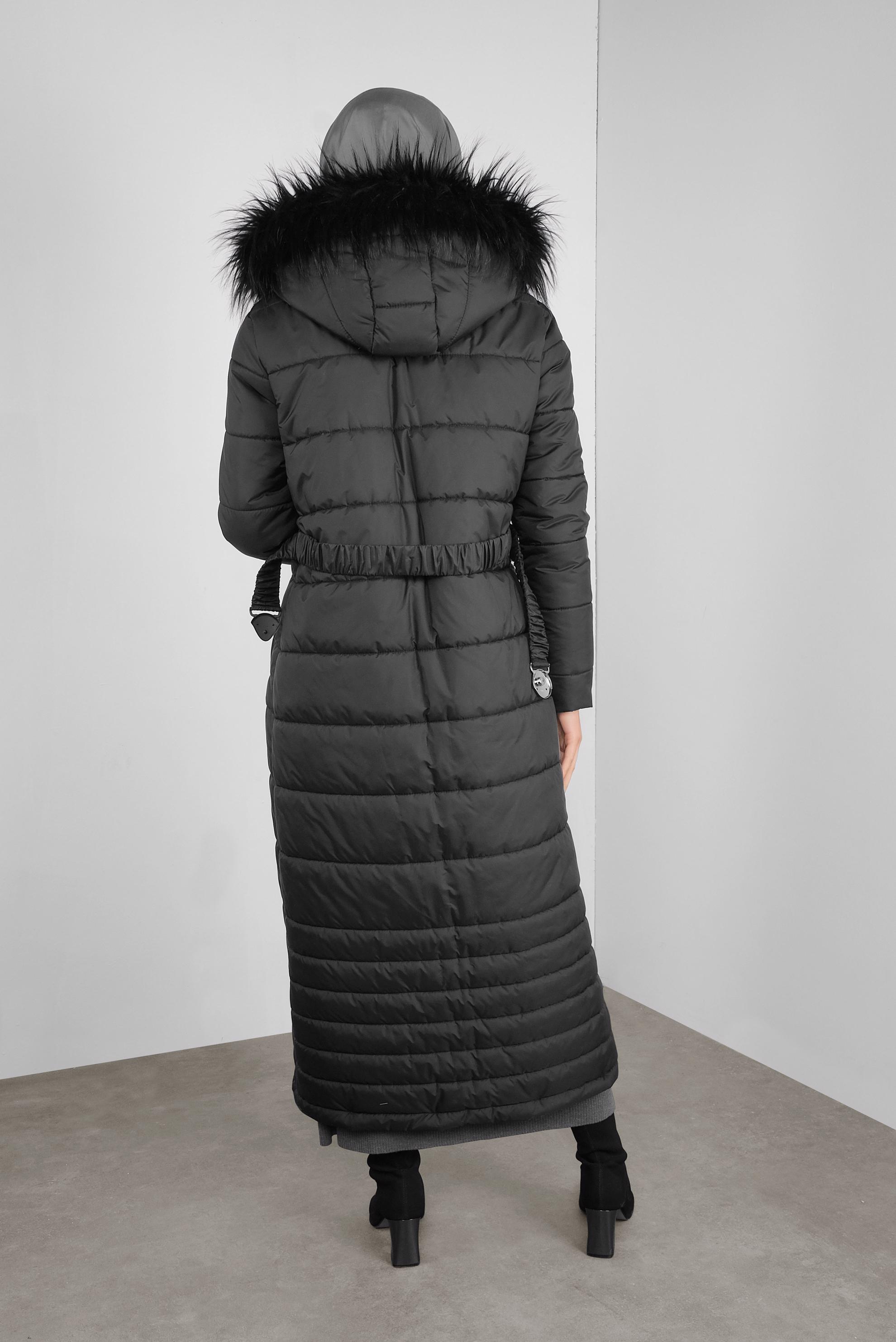 Tesettür giyim SİYAH KÜRKLÜ KAPÜŞONLU ŞİŞME MANTO 90150