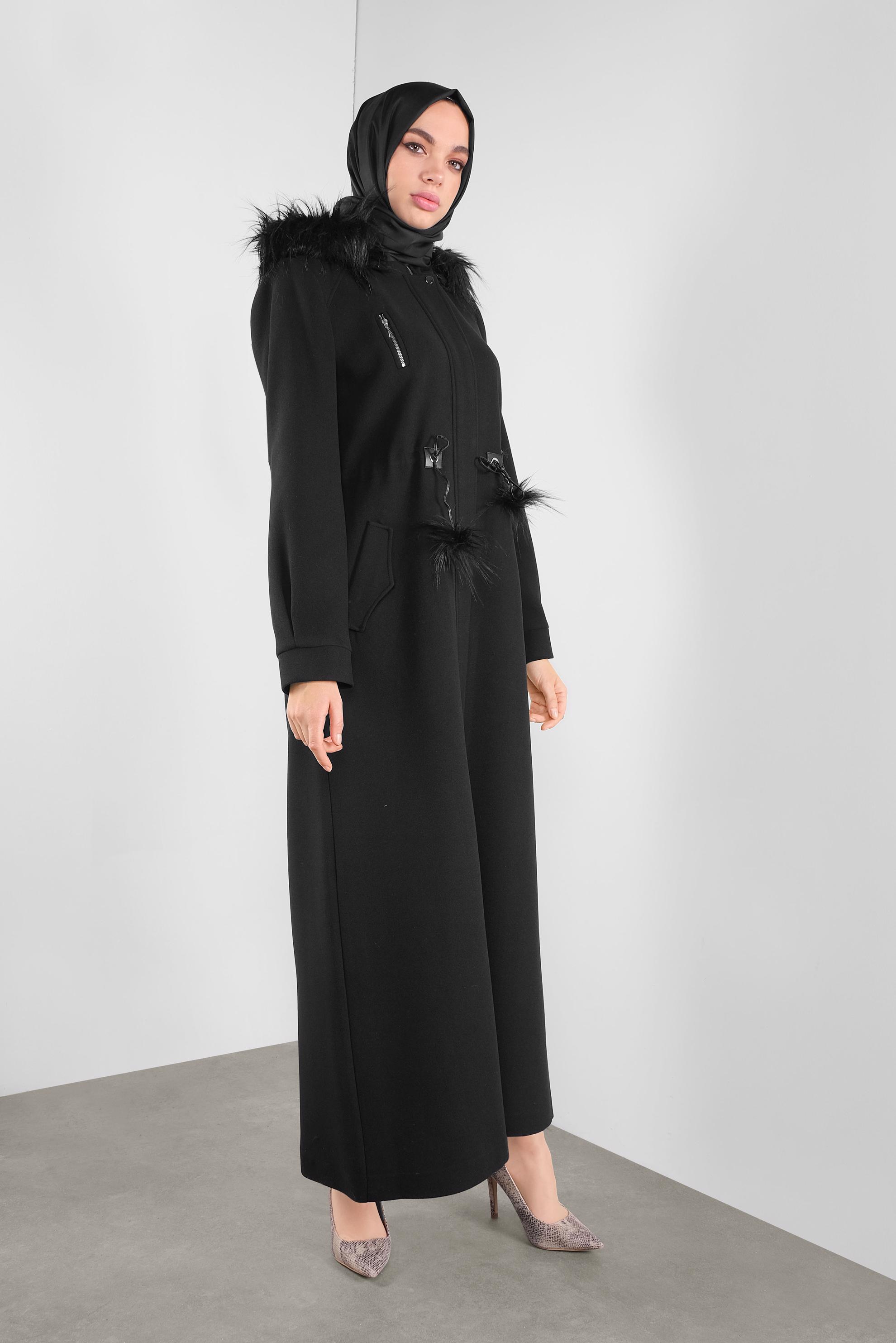 Tesettür giyim SİYAH KÜRK DETAYLI KAŞE MANTO 90161 