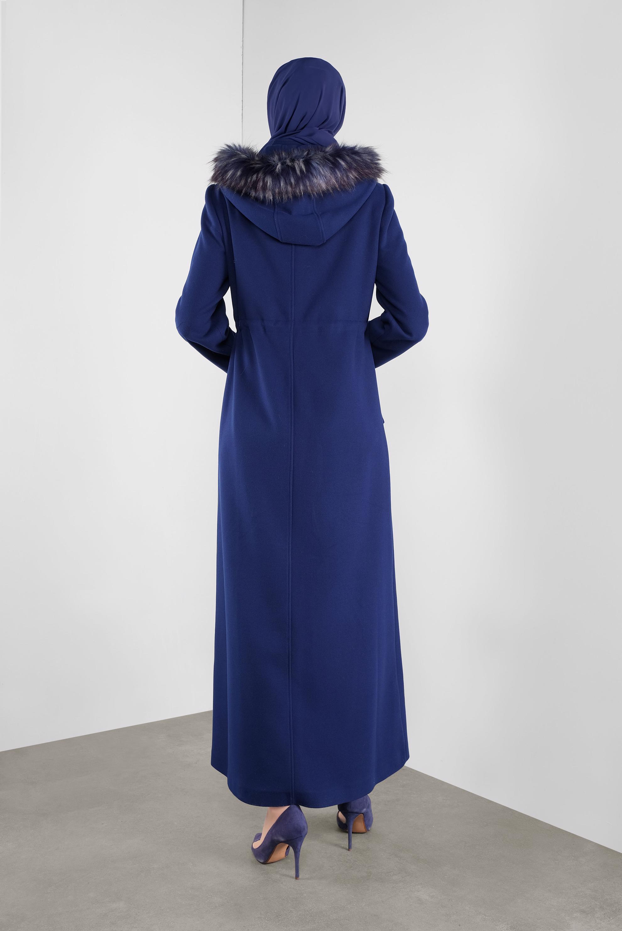 Tesettür giyim MAVİ KÜRK DETAYLI KAŞE MANTO 90161 